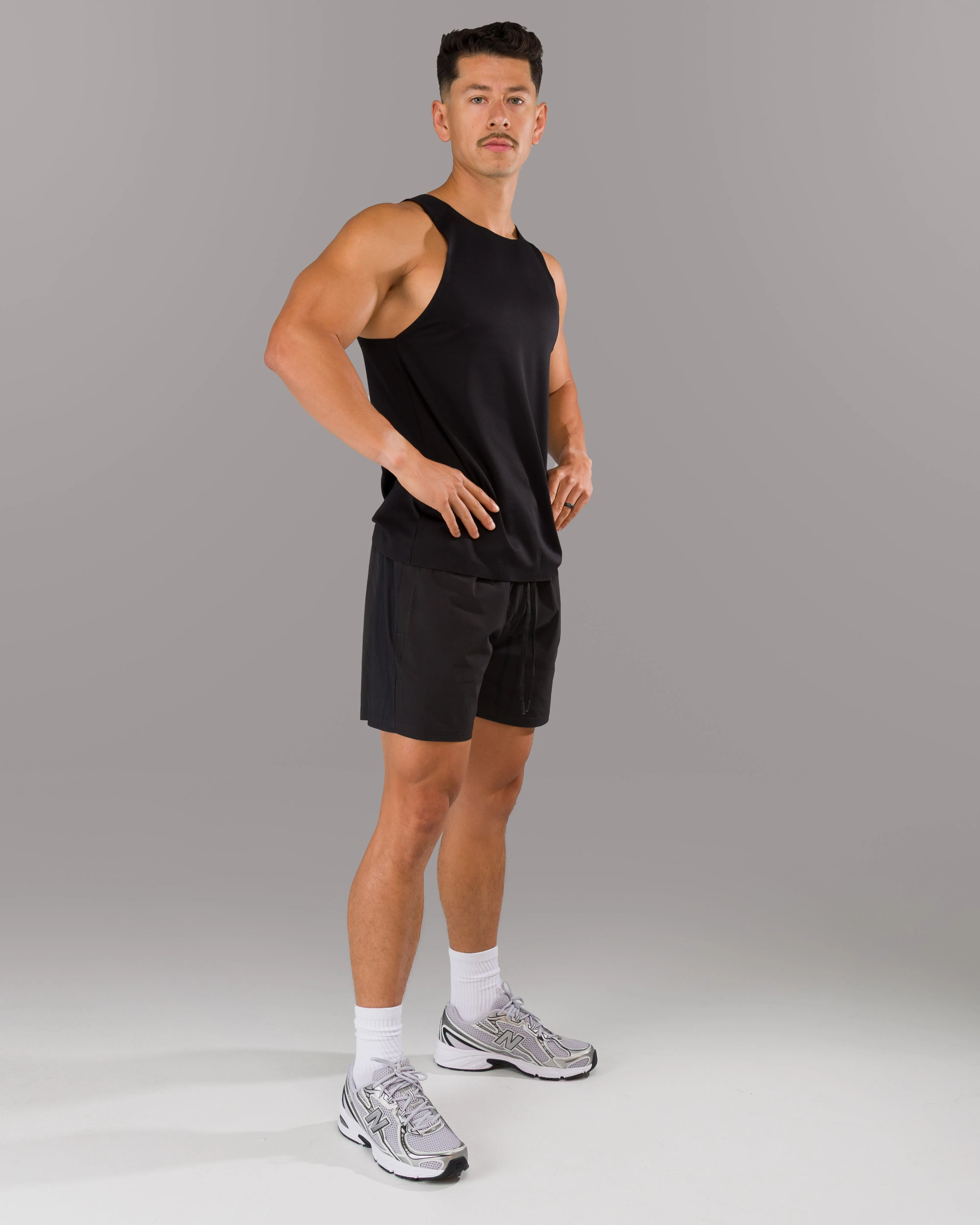 Snowboarding Gear Apex Vault Short - Black