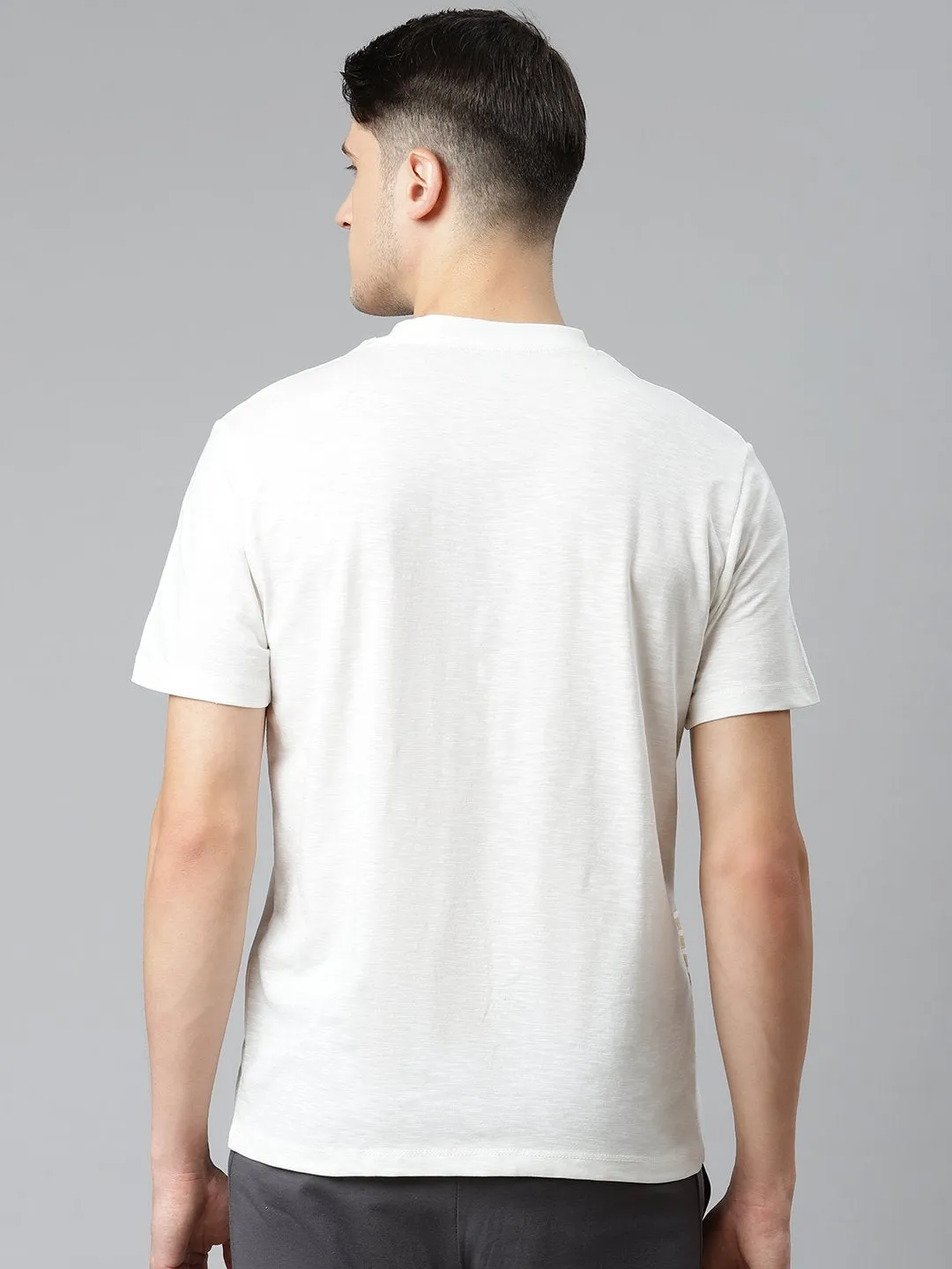 Alcis Men White & Beige Printed Slim Fit T-shirt Sustain Glow