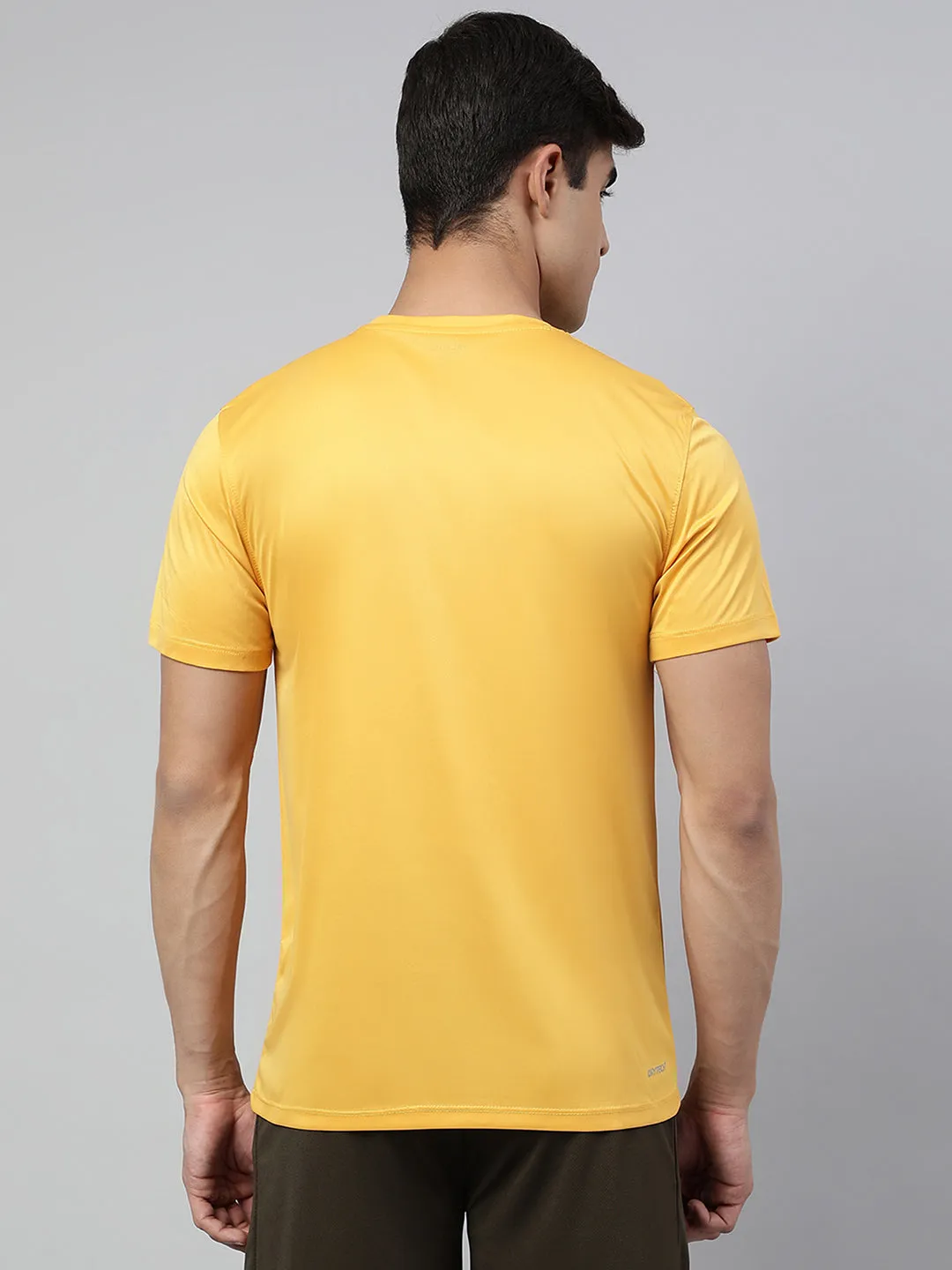 Alcis Men's Citrus Anti-Static Soft-Touch Slim-Fit Sports for All Round Neck Wonder T-Shirt Vegan Mood Champion Glow