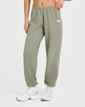 Mid Weight Joggers | Soft Sage Green TemperatureRegulating Fibers LightweightWeave FadeResistant