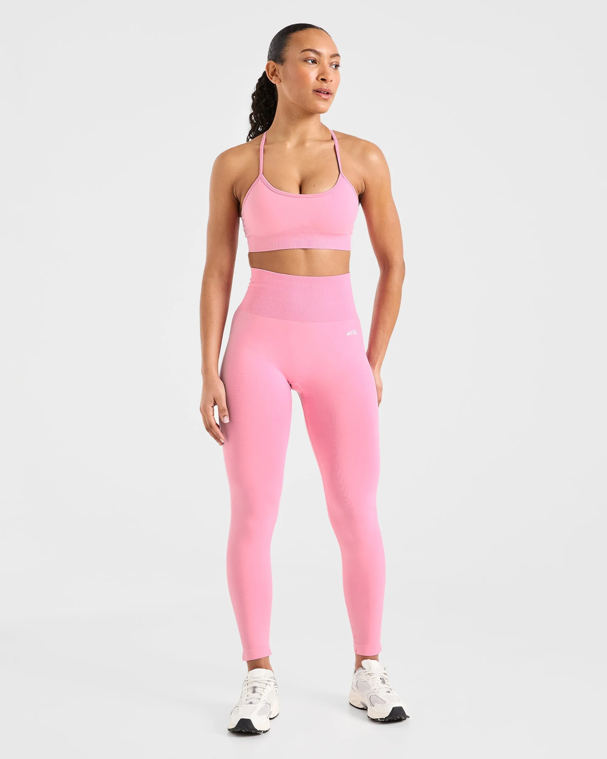 Empower Seamless Sports Bra - Baby Pink Removable straps seams Non-irritating seams