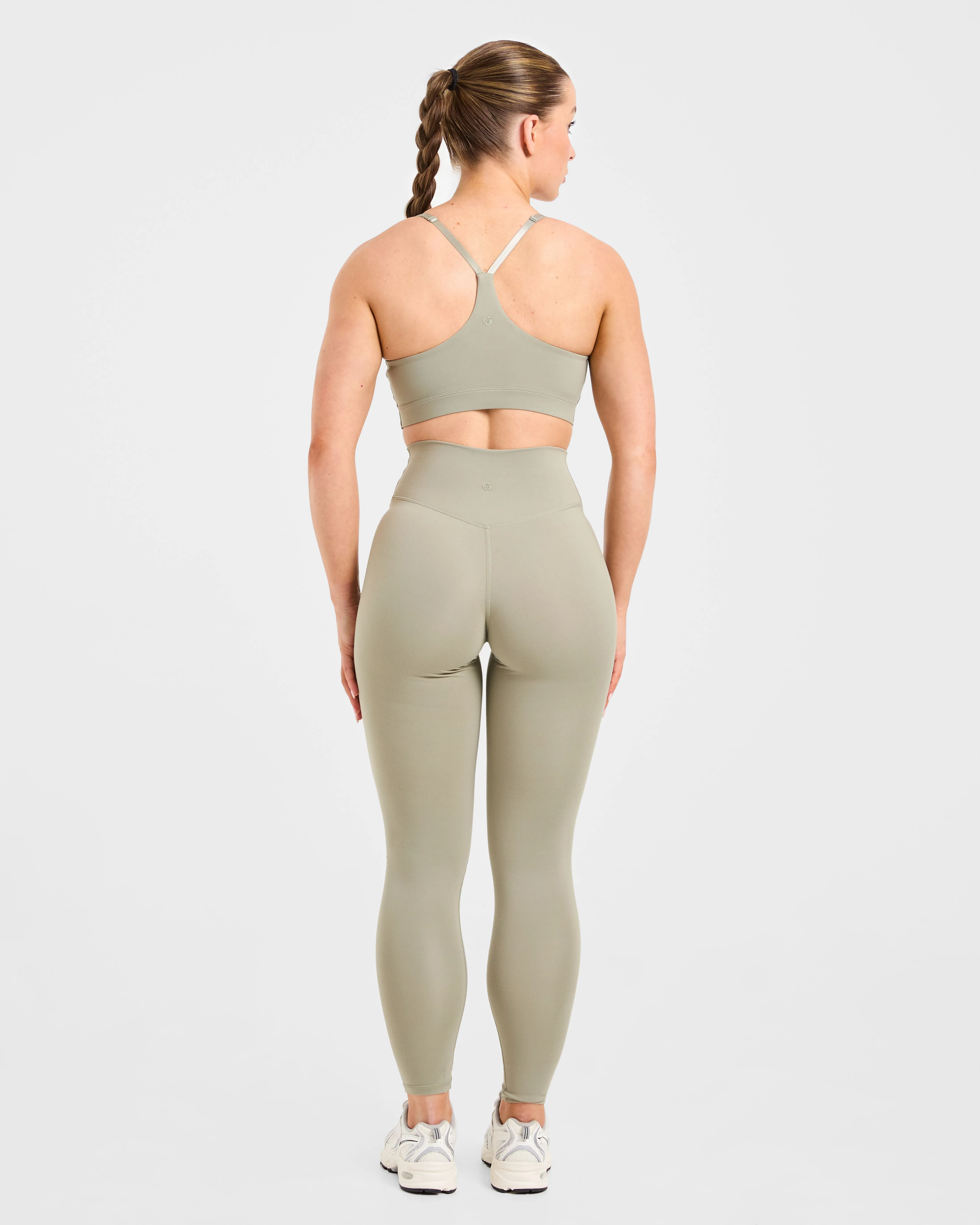 Breathable Design Performance seams Staple Sports Bra - Washed Olive