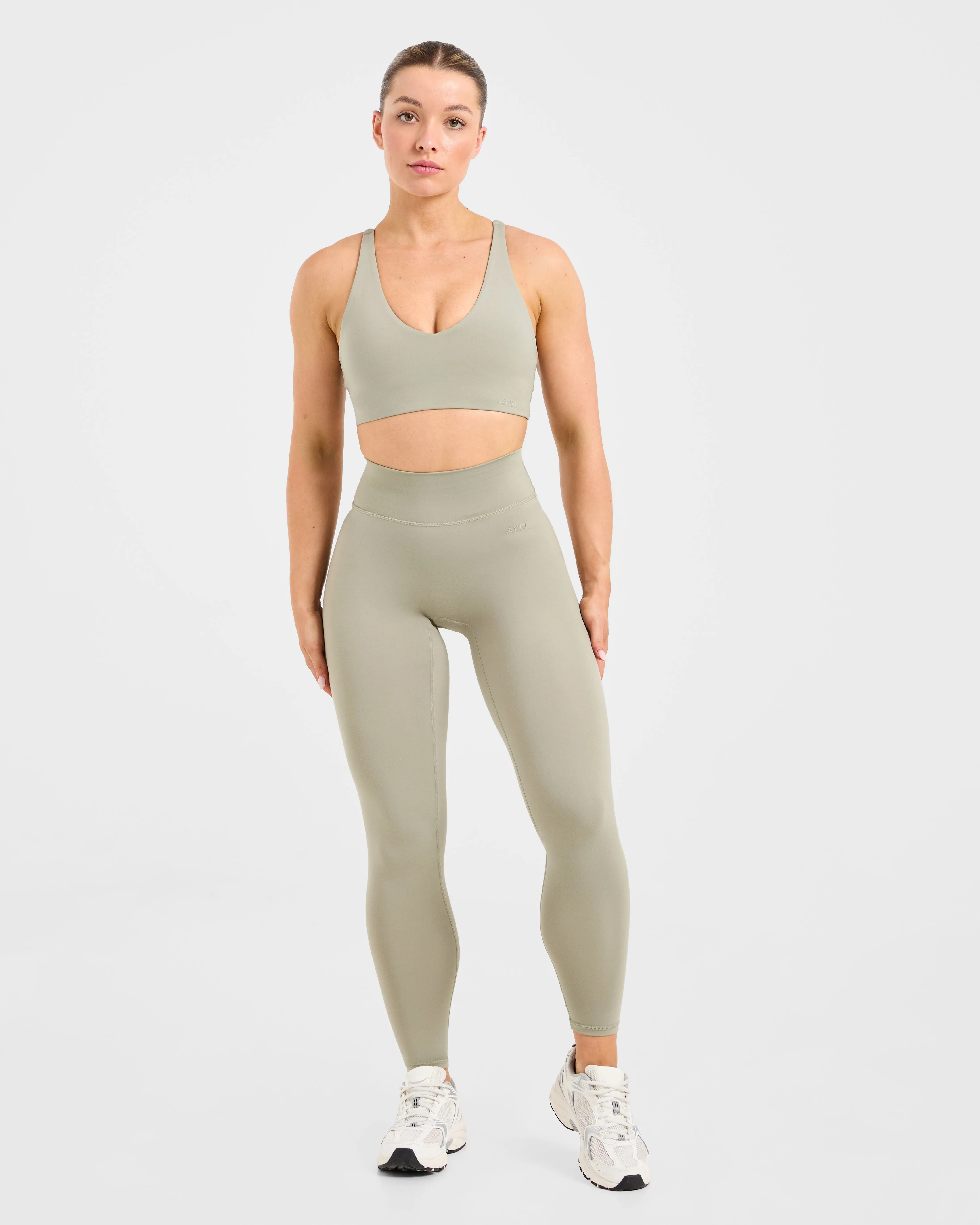 Staple Sports Bra - Washed Olive Dance smooth material