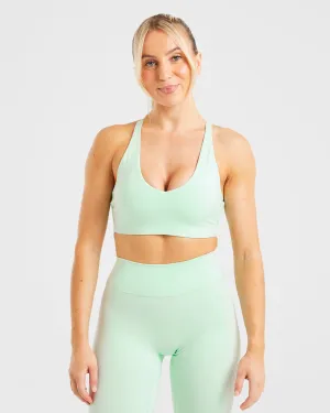 Wrinkle-Resistant Staple Sports Bra - Mint Green