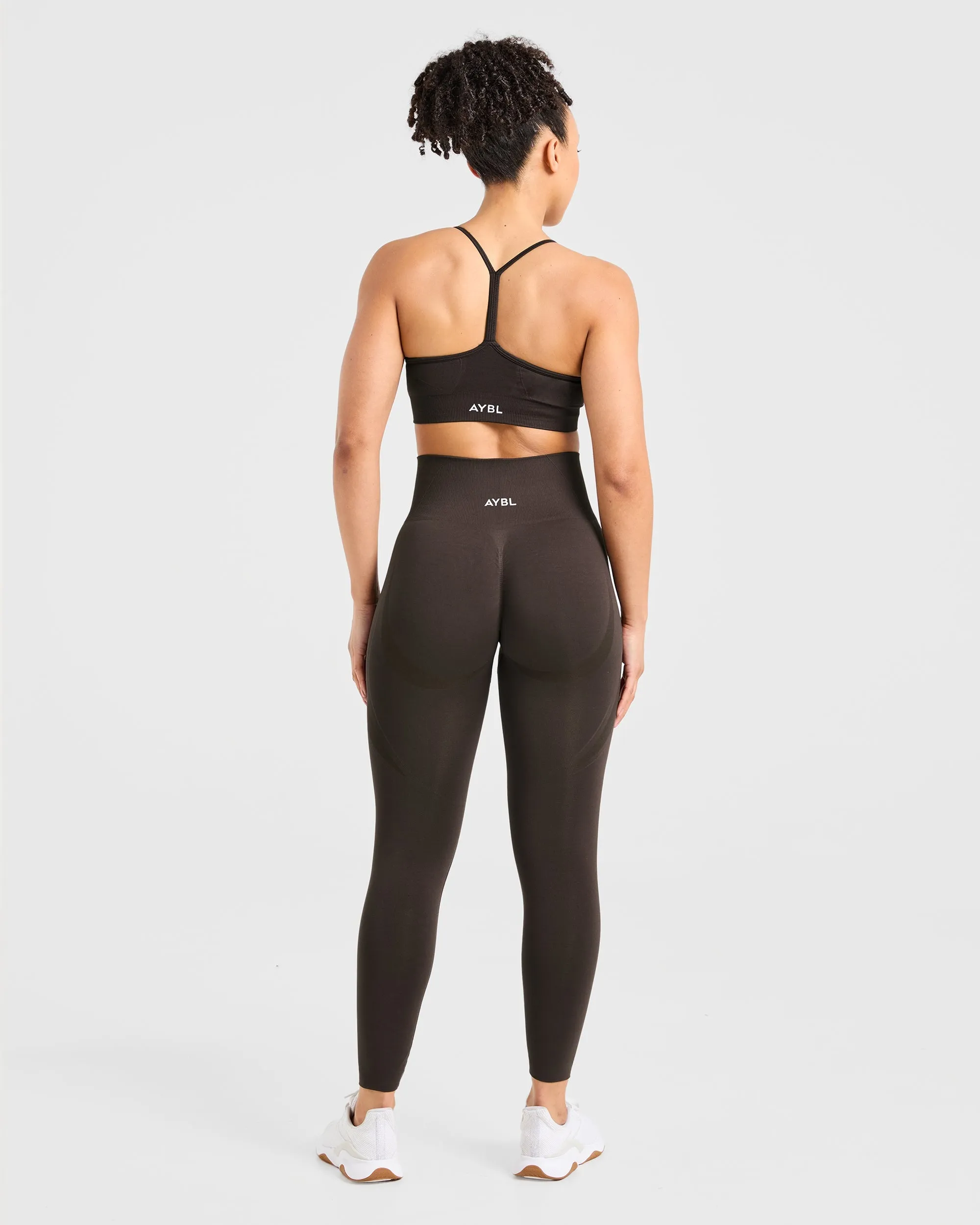 Empower Seamless Sports Bra - Cocoa Brown Half-sleeved seams Snag Free Fabric
