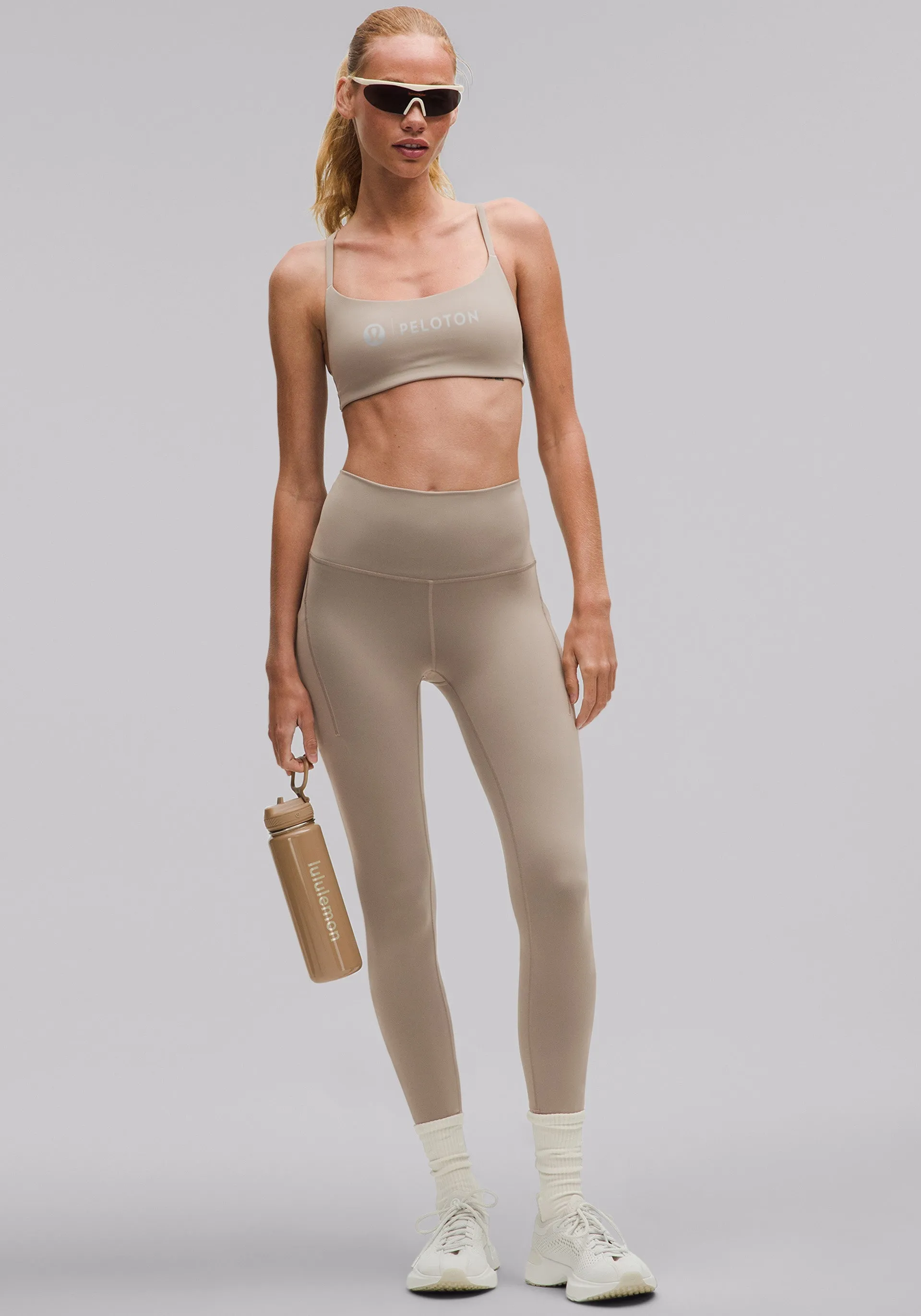Wunder Train Warm Ash Grey Set Cropped fit Breathable Fit