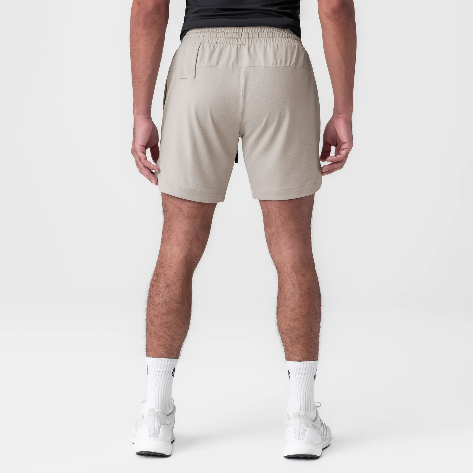 0994. AeroSilver? 7" Linerless Short - Chai Stretchy Hemline linen option