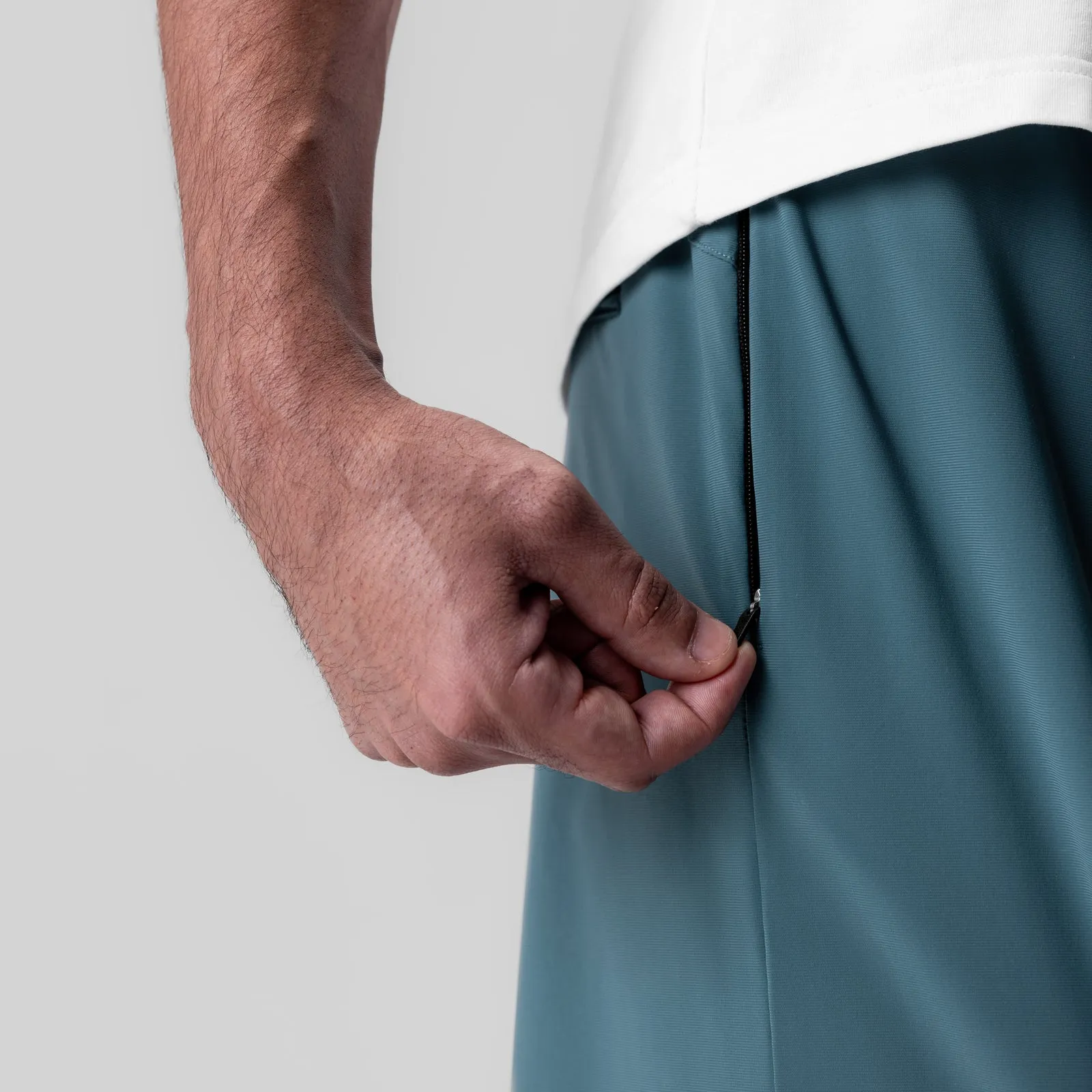 1063. Revolutional? Field Short - Storm Casual Look