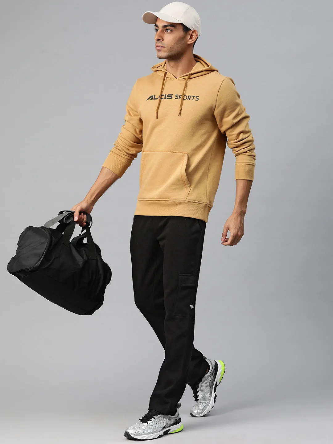 Flowy legs Alcis Men Eternal Cargo Track Pants