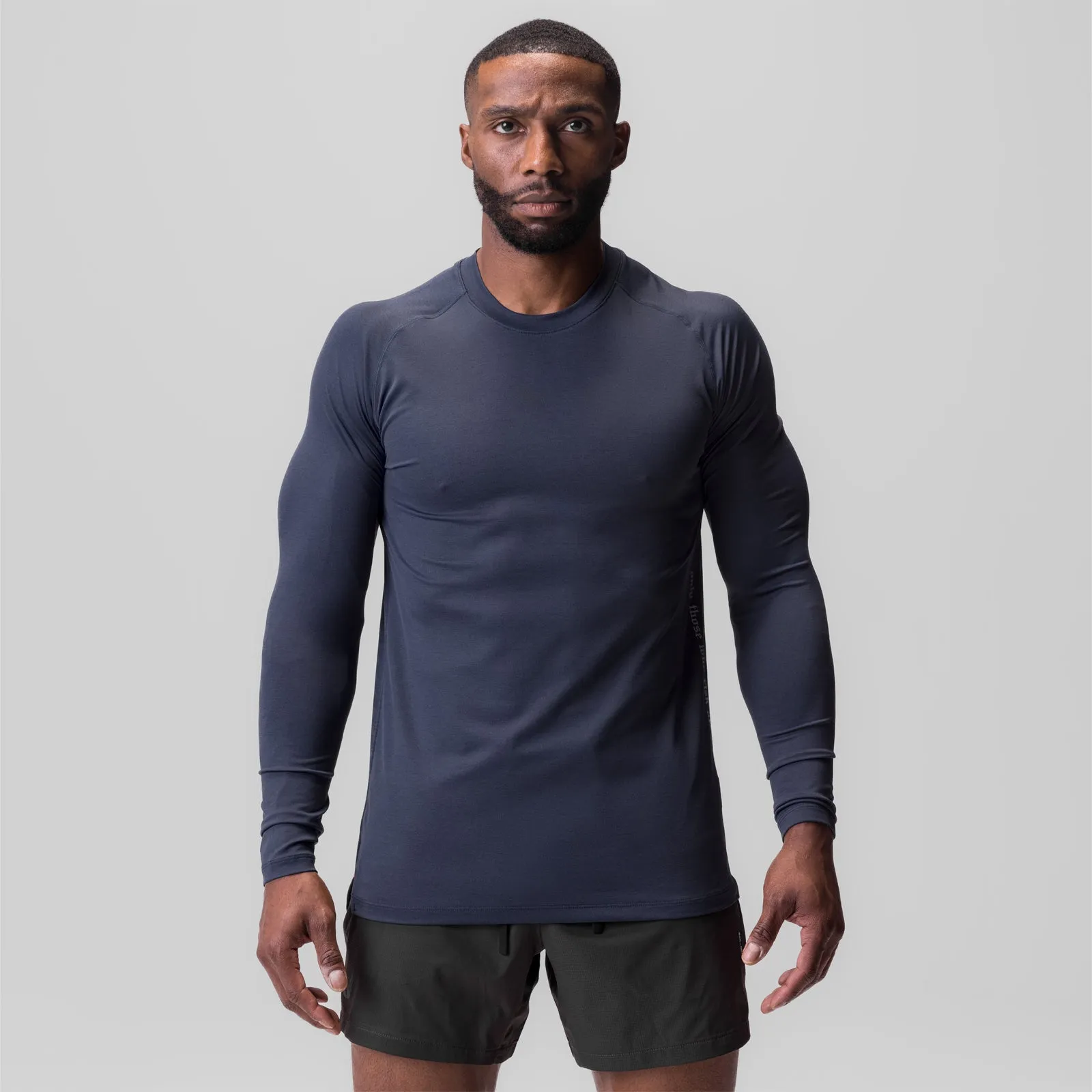 0832. 3D-Lite? 2.0 Fitted Long Sleeve - Navy "OTWR" Pillow Dry - Cleanable