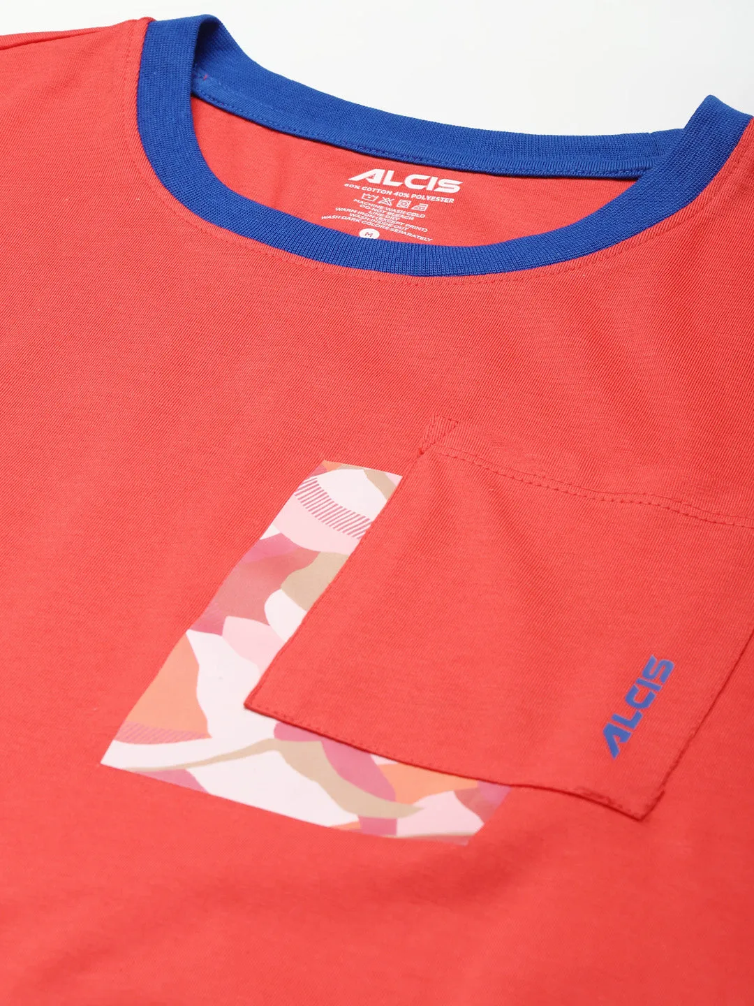 Alcis Men Coral Red Slim Fit Running T-shirt Flexible Joints SeamlessPockets