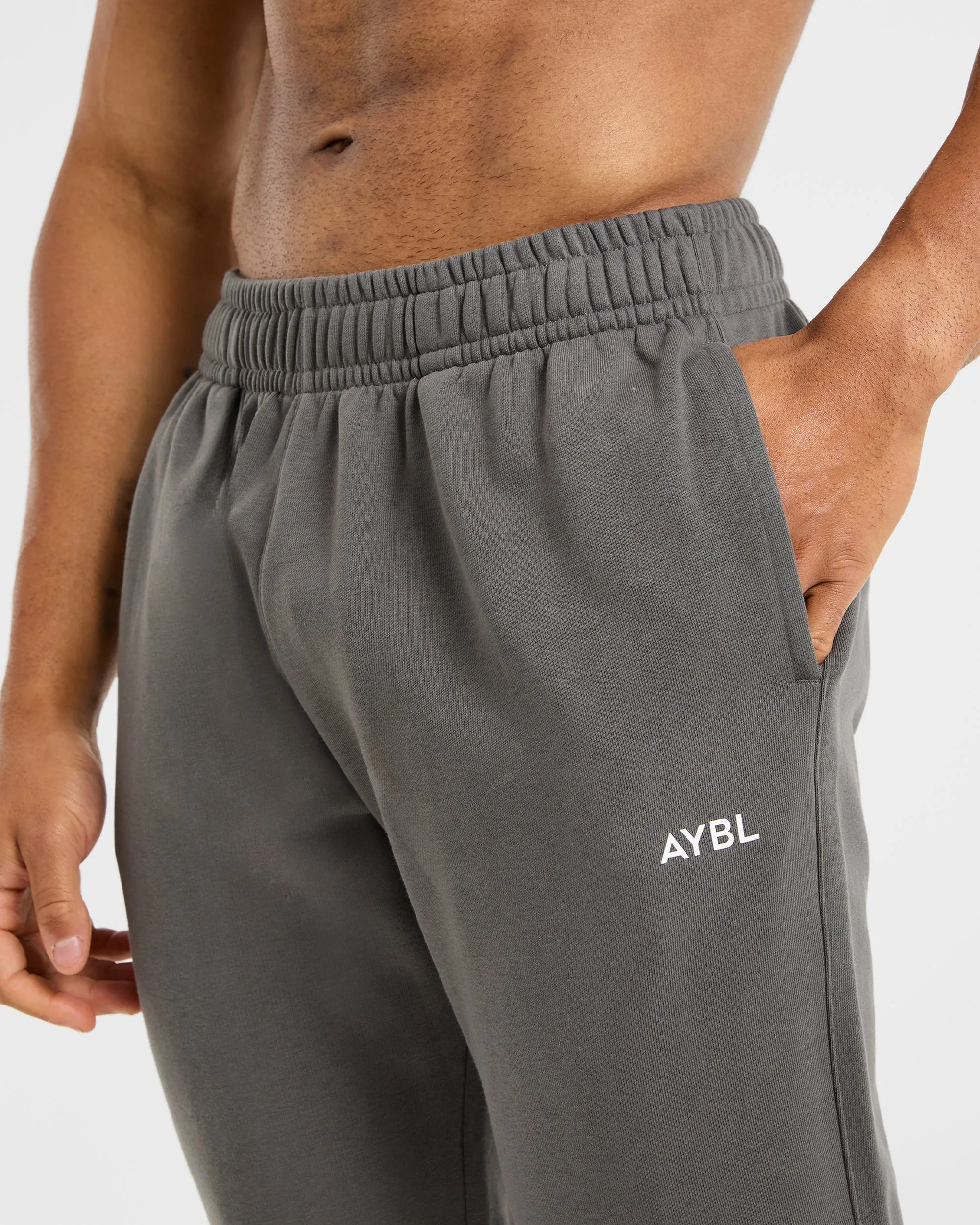 Windproof coating Essential Lightweight Joggers - Charcoal