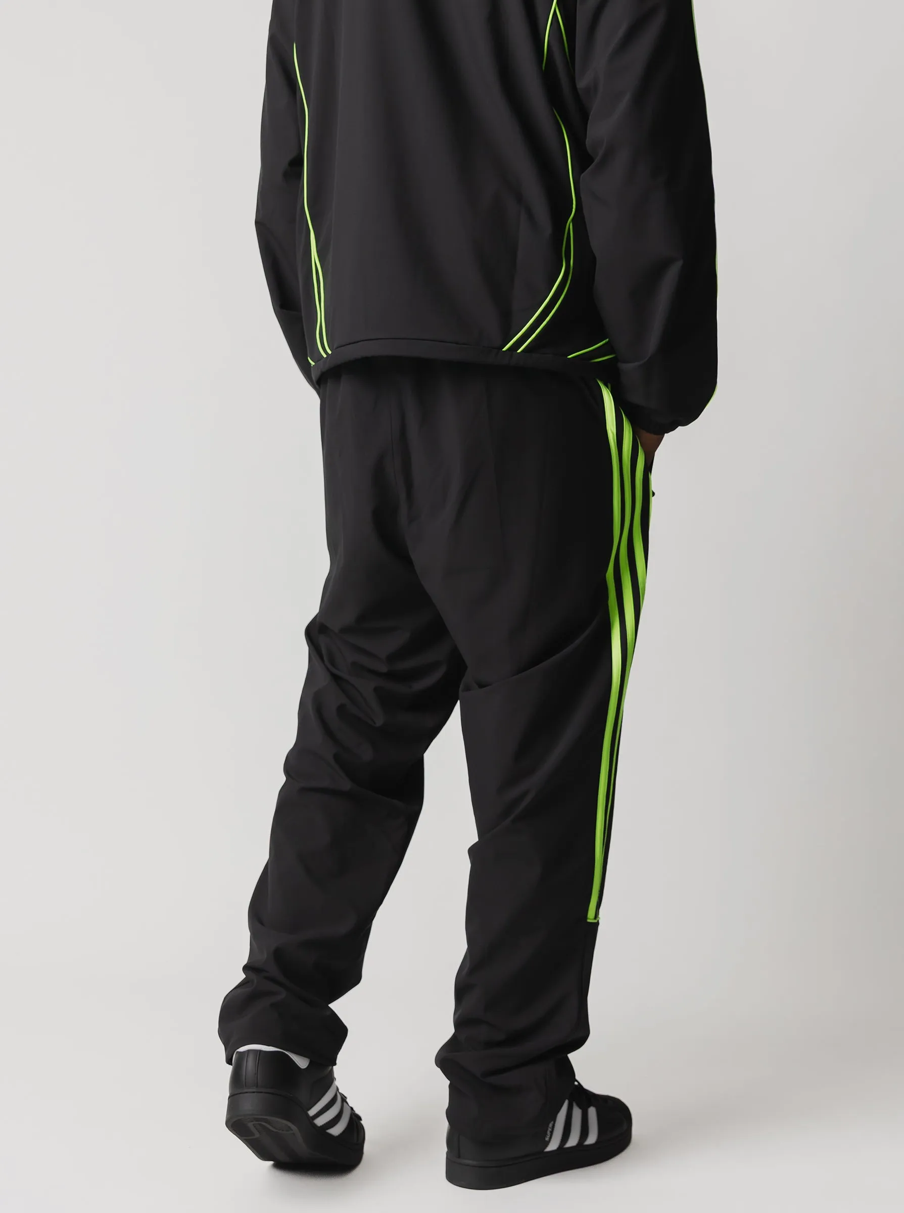 StaticDissipativeFabric Secure Closures Adicolor Teamgeist Trackpant