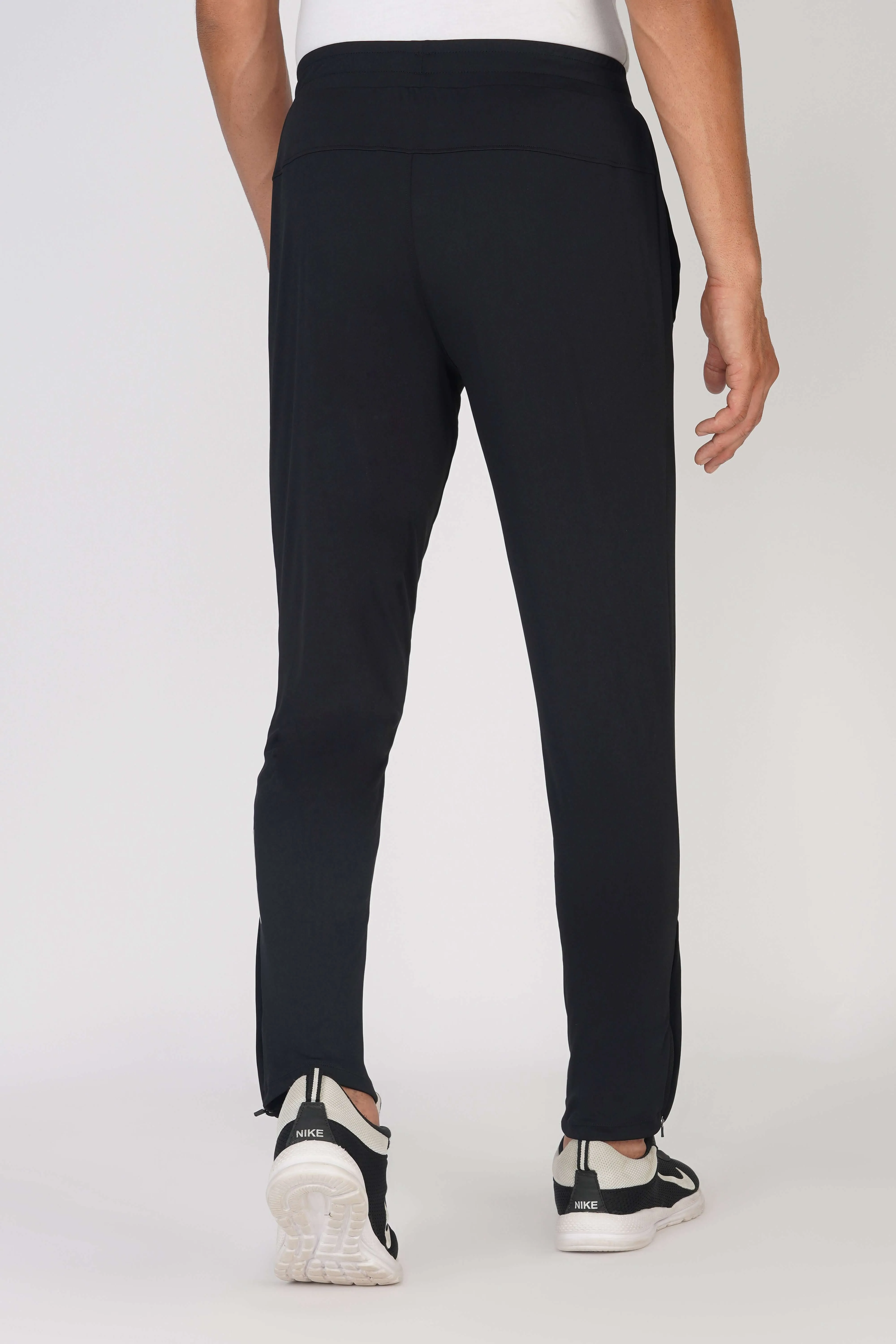 Men Dry Fit Sports Trackpant Relaxed Style Odor Control Fabric