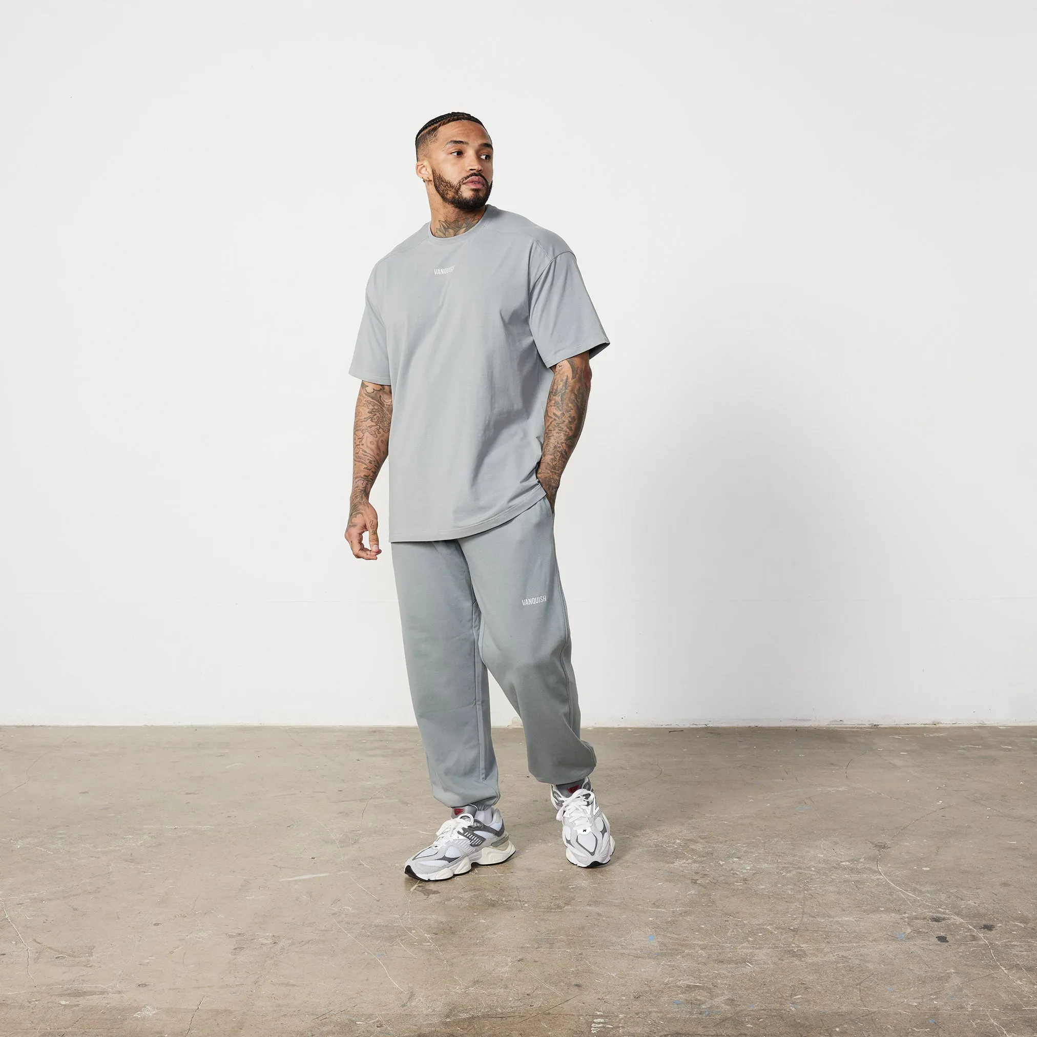 Vanquish Essential Steel Grey Oversized T Shirt Durable Collar Construction
