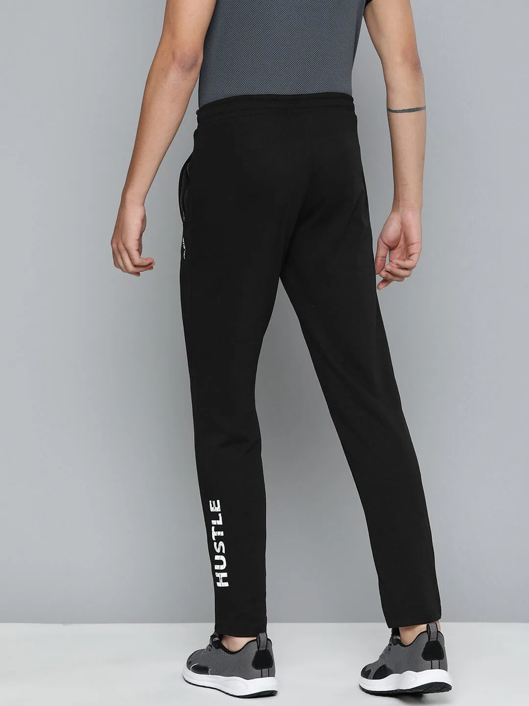 Non Irritating Tags Alcis Men Black Typography Printed Slim Fit Sports Track Pants