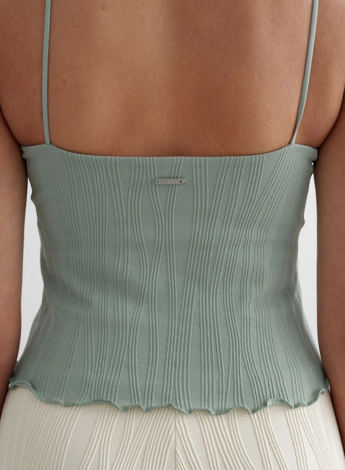 Breathable Construction suitable for beginners Aqua Tulip Singlet