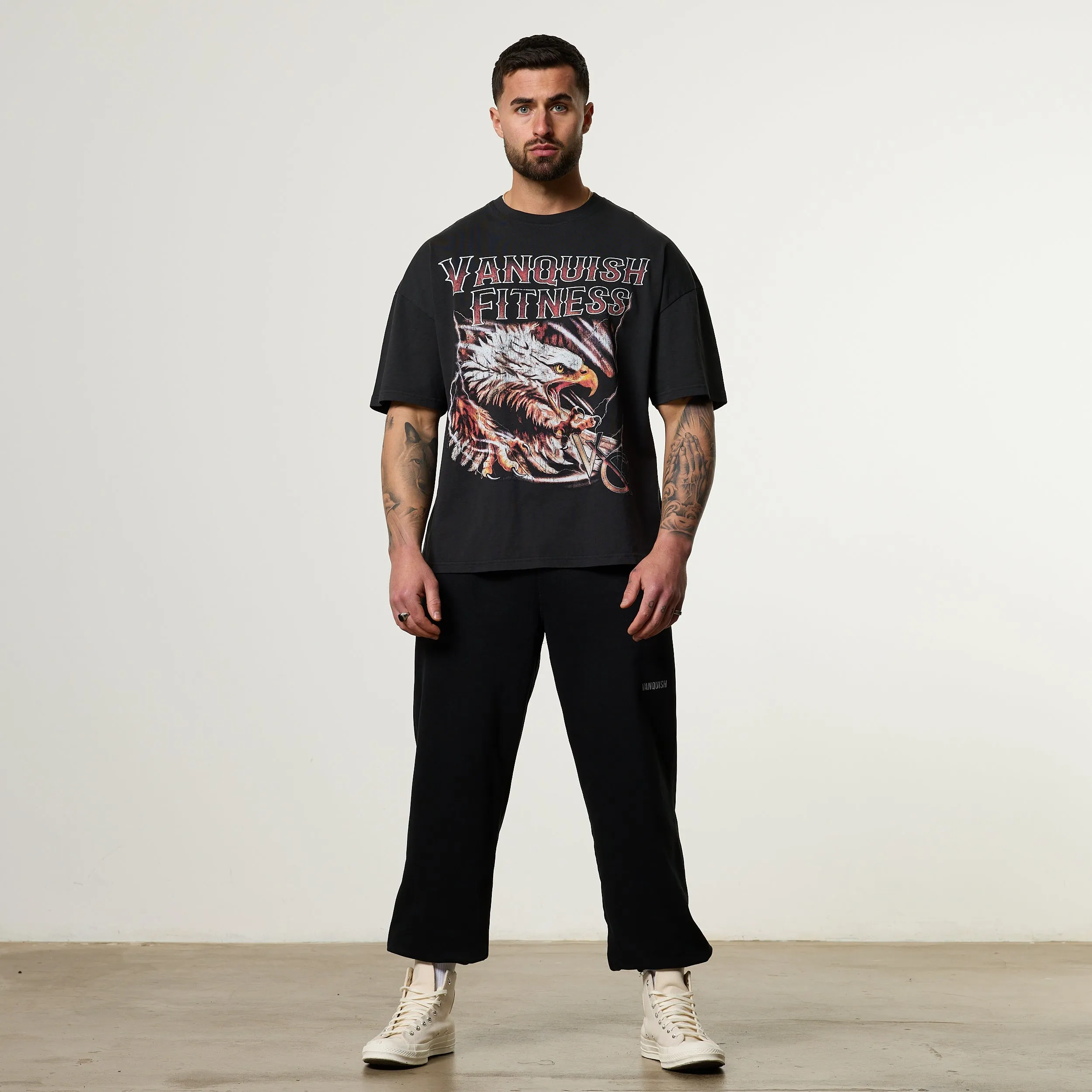 Easy-to-Match Vanquish Obsidian Black Eagle Oversized Boxy T Shirt