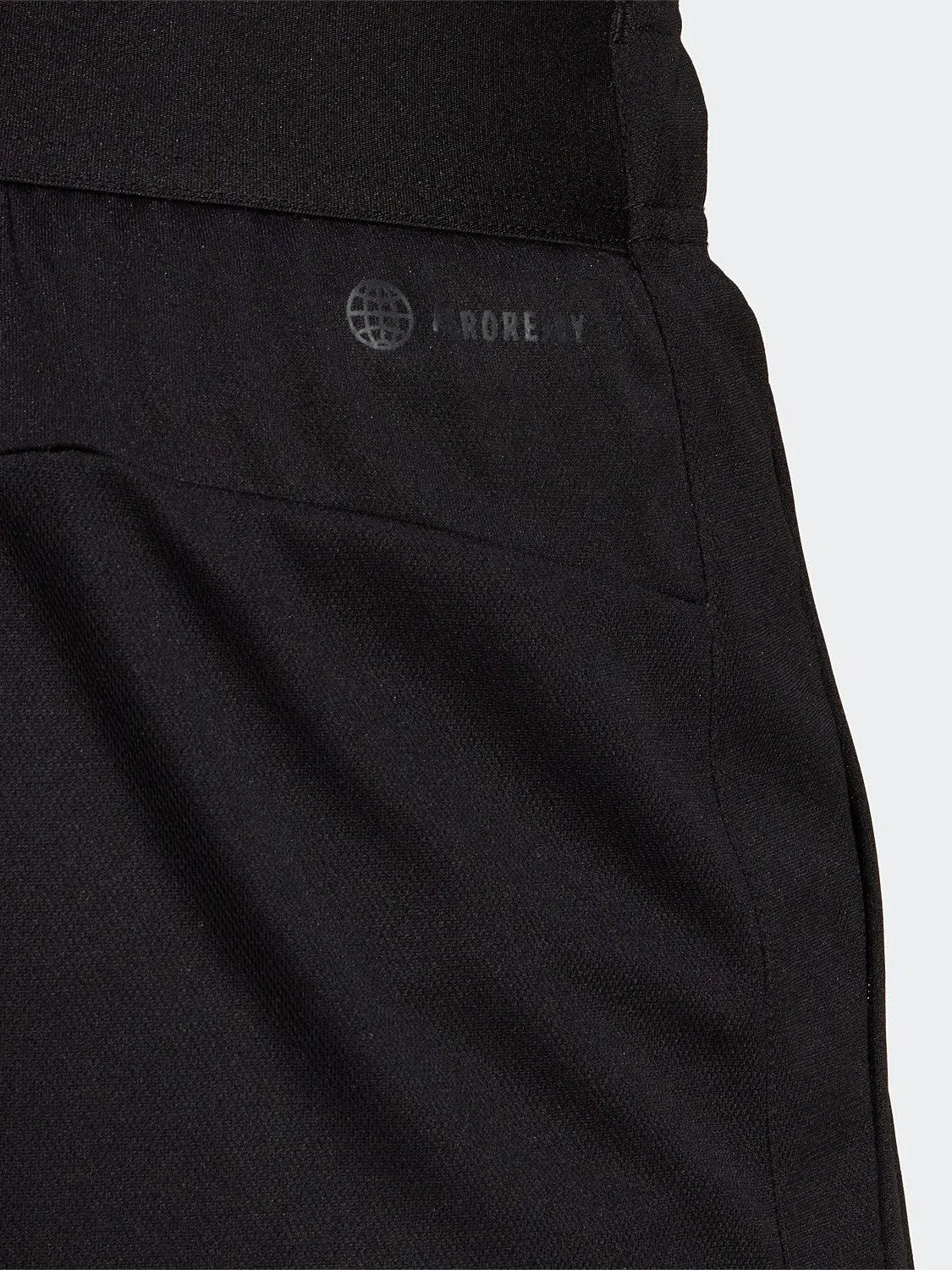 Basic Stretch Train Essentials Logo Training Shorts