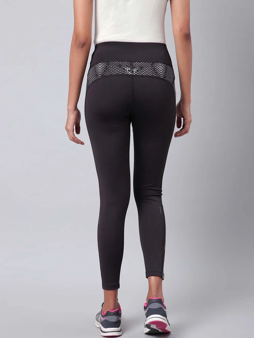Alcis Women Black Solid Training Tights Edgy style Hiking Trail Soft Touch