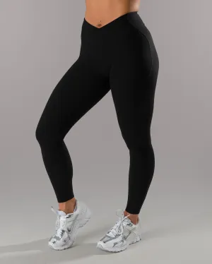 Pro Athlete Weekend Trip Wrap Legging - Black