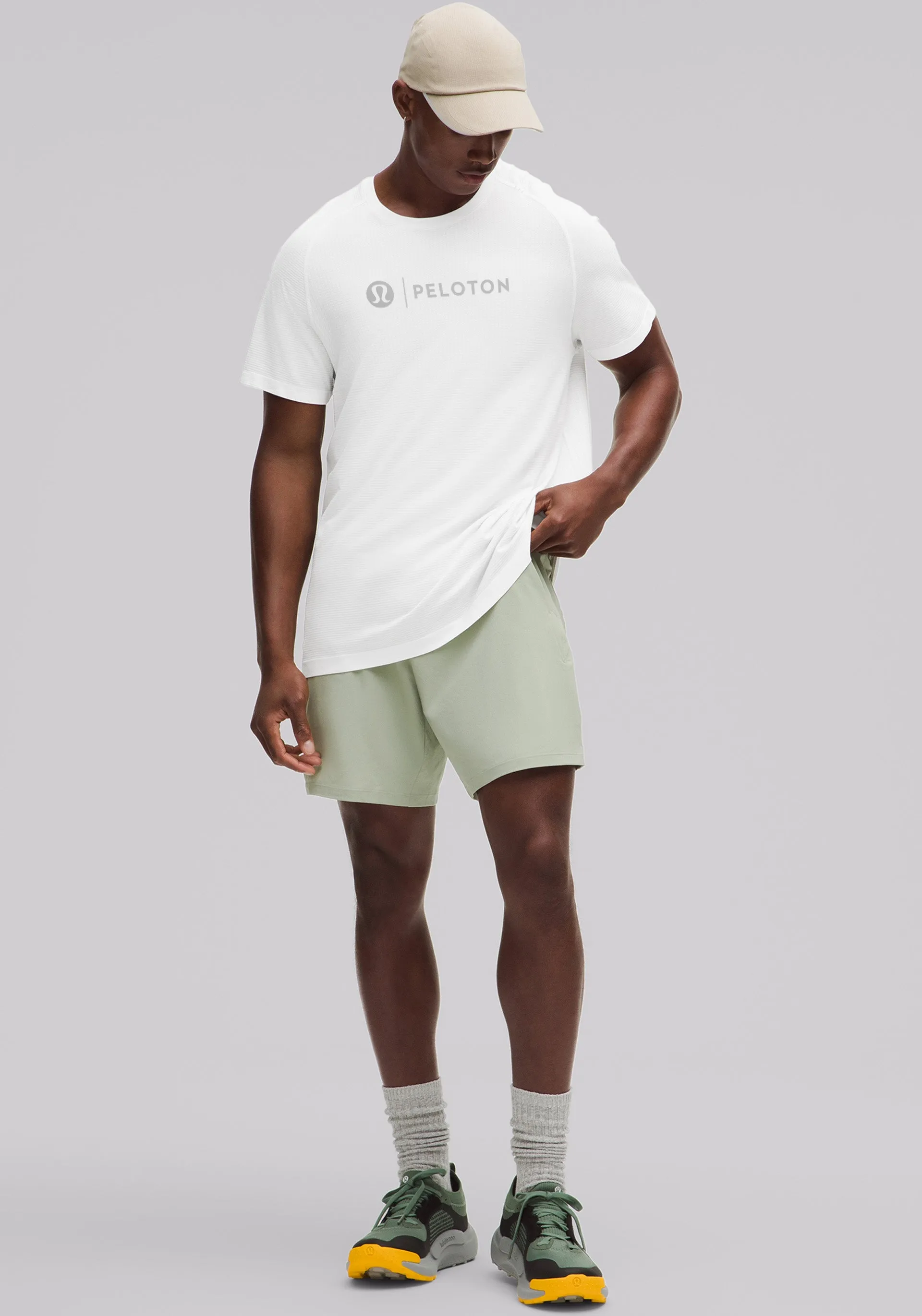 Abrasion Resistant Hem Recycled Polyester Metal Vent Tech Shirt and Zeroed In Short Set