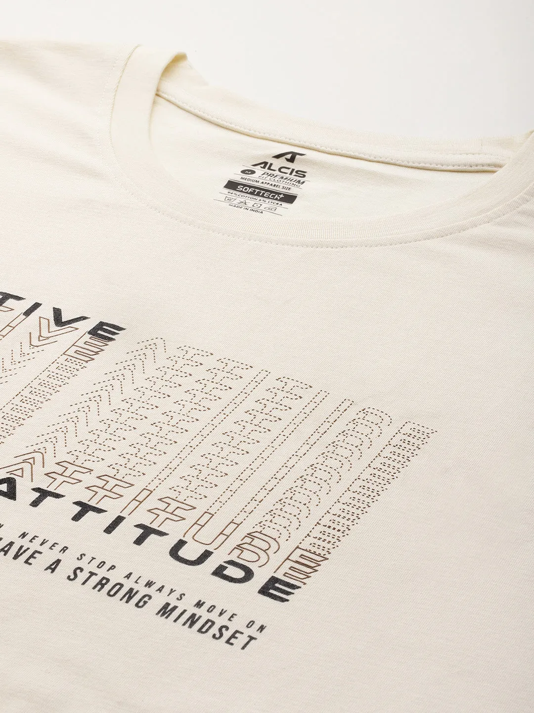 Alcis Men Cream Typography Printed T-shirt temperature regulation