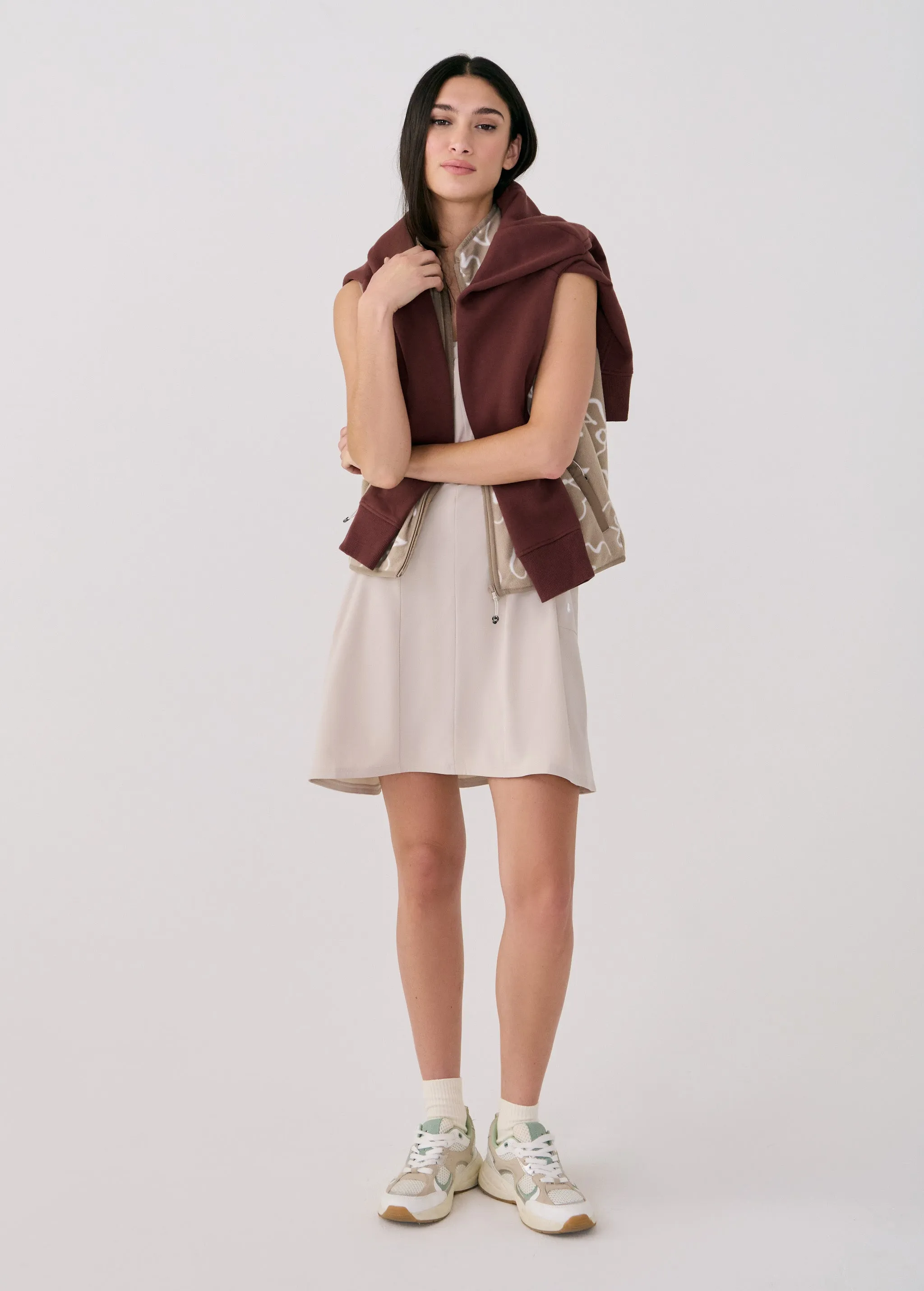 Classic Glow Olivie Swing Dress
