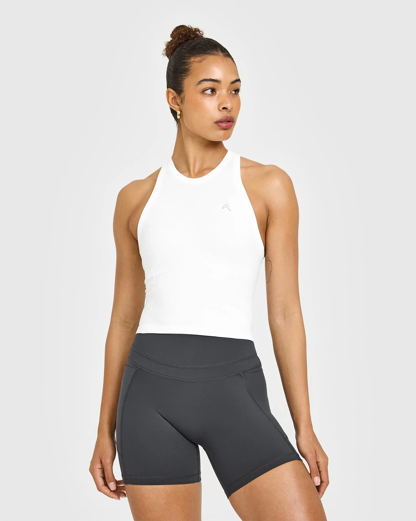 Go To Seamless Fitted Mid Vest | White clean look Flow Core MoistureControlClothing