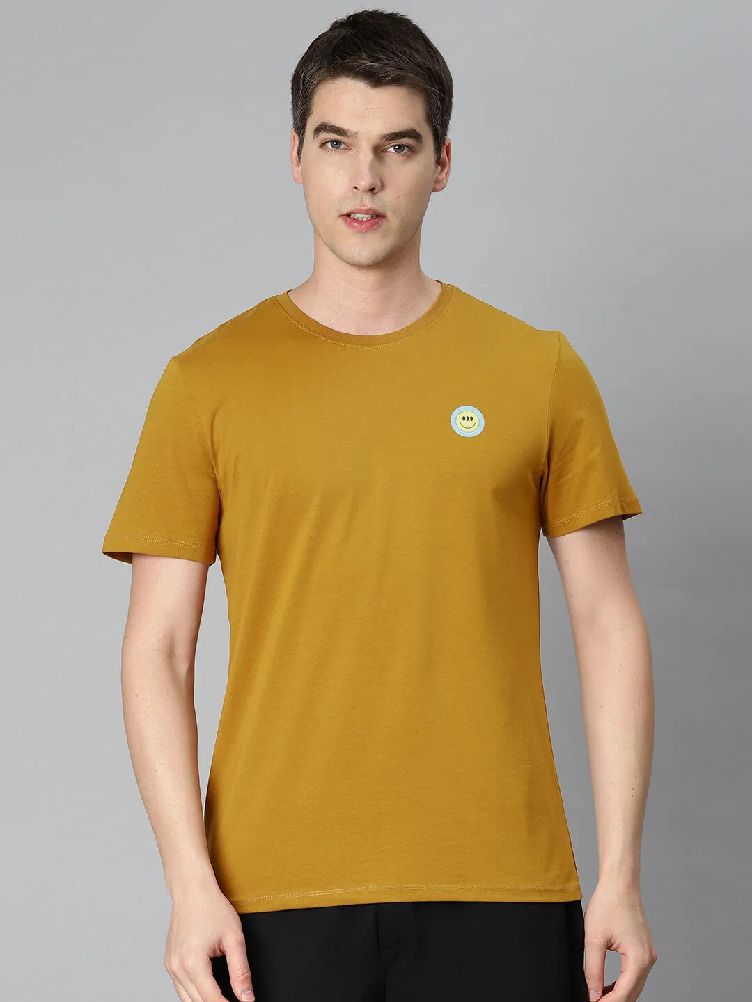 Trust Glow Alcis Men Mustrad Yellow Solid Sports T-shirt