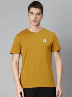 Trust Glow Alcis Men Mustrad Yellow Solid Sports T-shirt