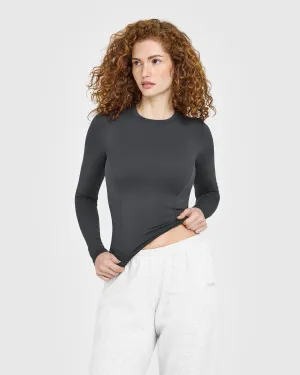 Friend Vibe MoistureManagement Technology Classic Knit Mellow? Soft Long Sleeve Top | Coal