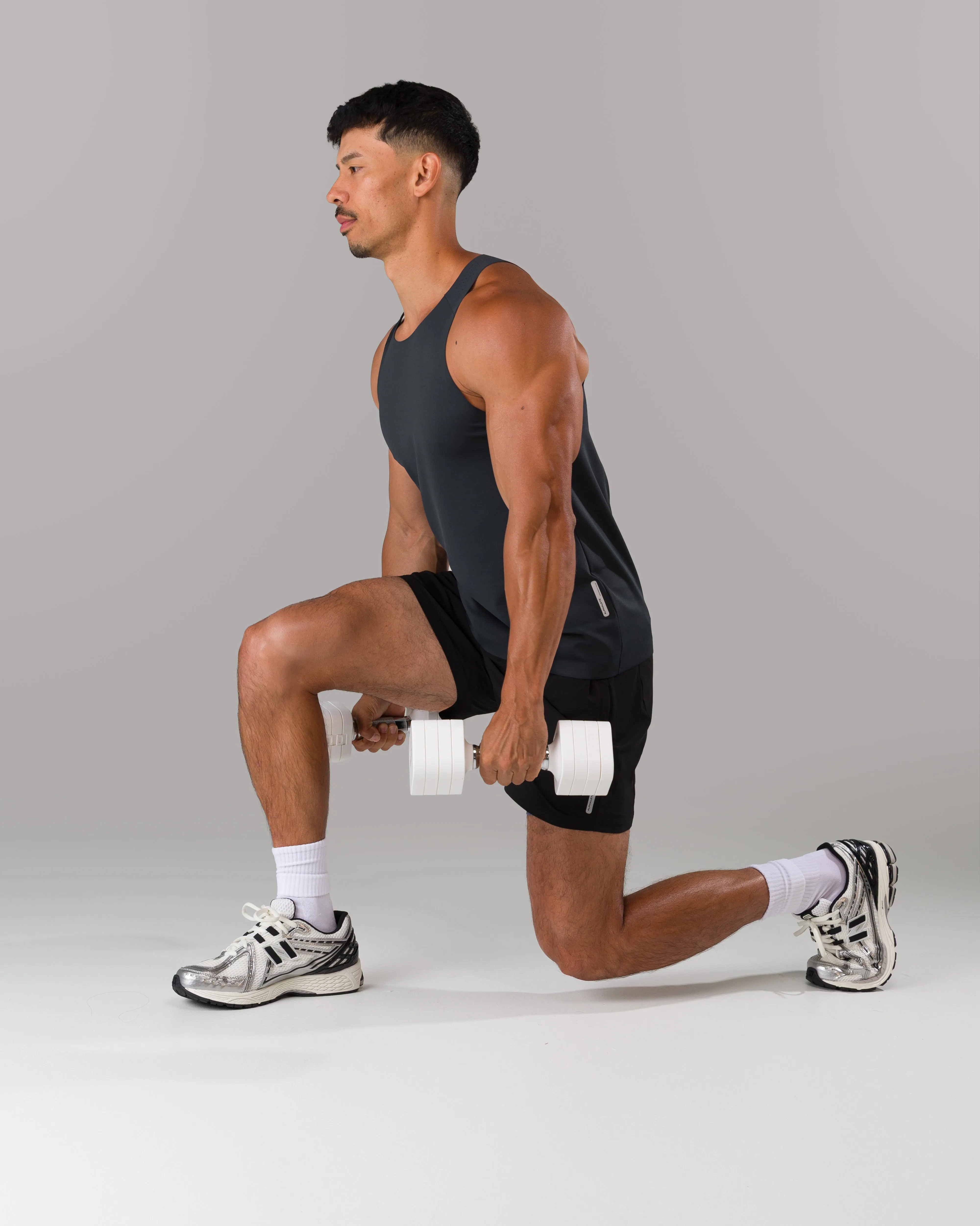 AeroFlex Vault Tank - Midnight Depth Lightweight Design Dynamic Fit System