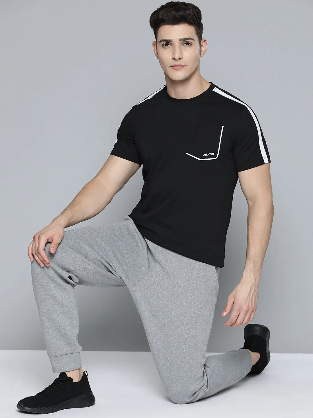 Alcis Men Black Pocket Detailing T-shirt Suburb Ease