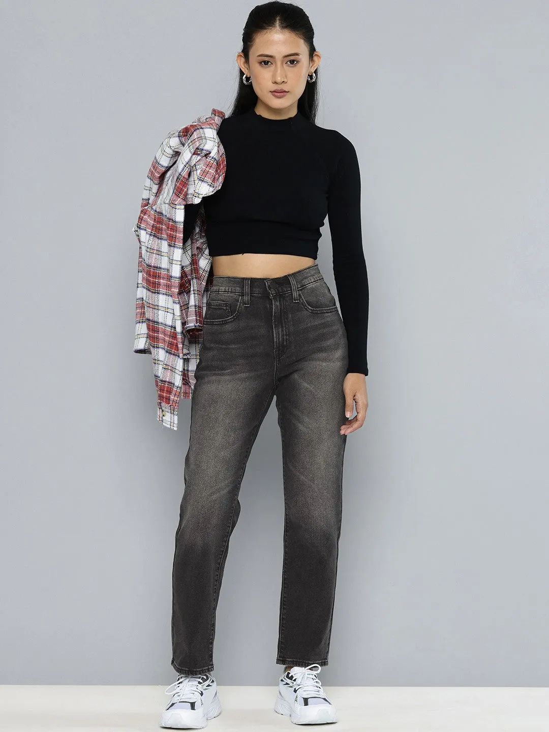 Iconic Outfit Easy Match Women's 724 Black Straight Fit High Rise Jeans