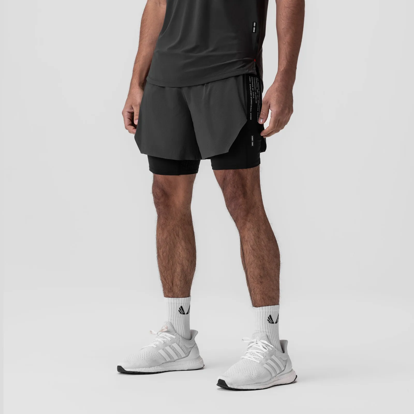 0953. Aerotex? Hybrid Liner Short - Space Grey/Black Fitness Look Easy Adjust Drawcord
