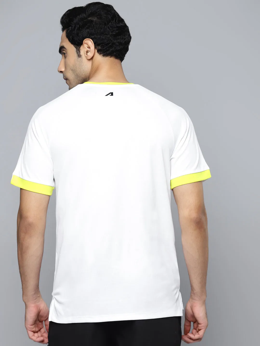 Global Glow Alcis Men White Typography Printed Slim Fit T-shirt