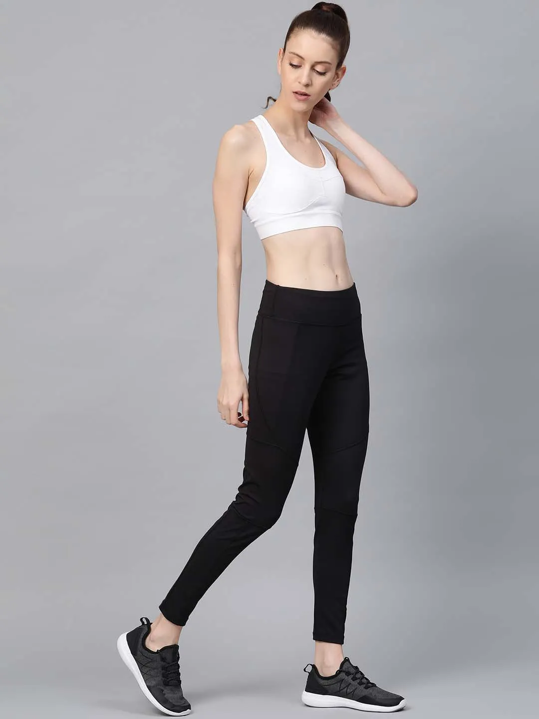 Day Ready Alcis Women Black Secure Fit Solid Cropped Training Tights