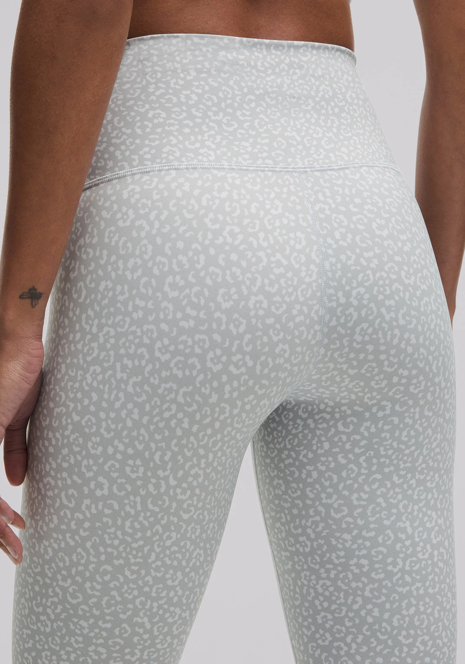 Pro Athlete Weekend Trip Sleek Shape Wunder Train High-Rise Tight 25"