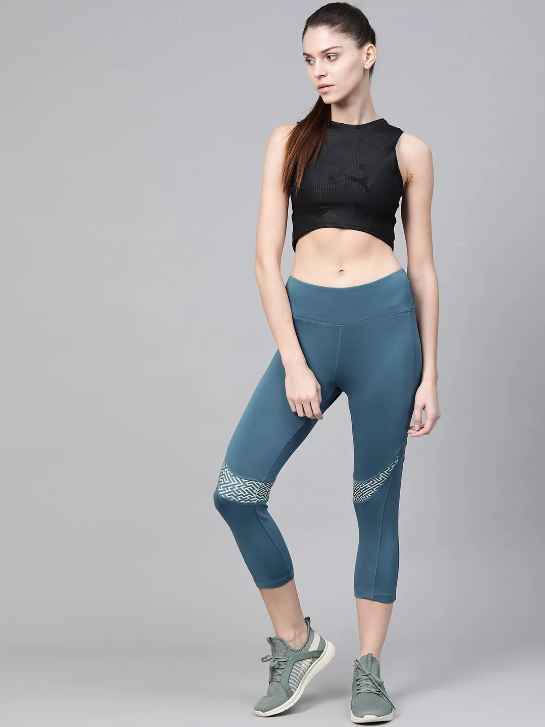 Alcis Women Teal Blue Solid Three-Fourth Training Tights Refined Fabric Eco Shopper Flexible Wear