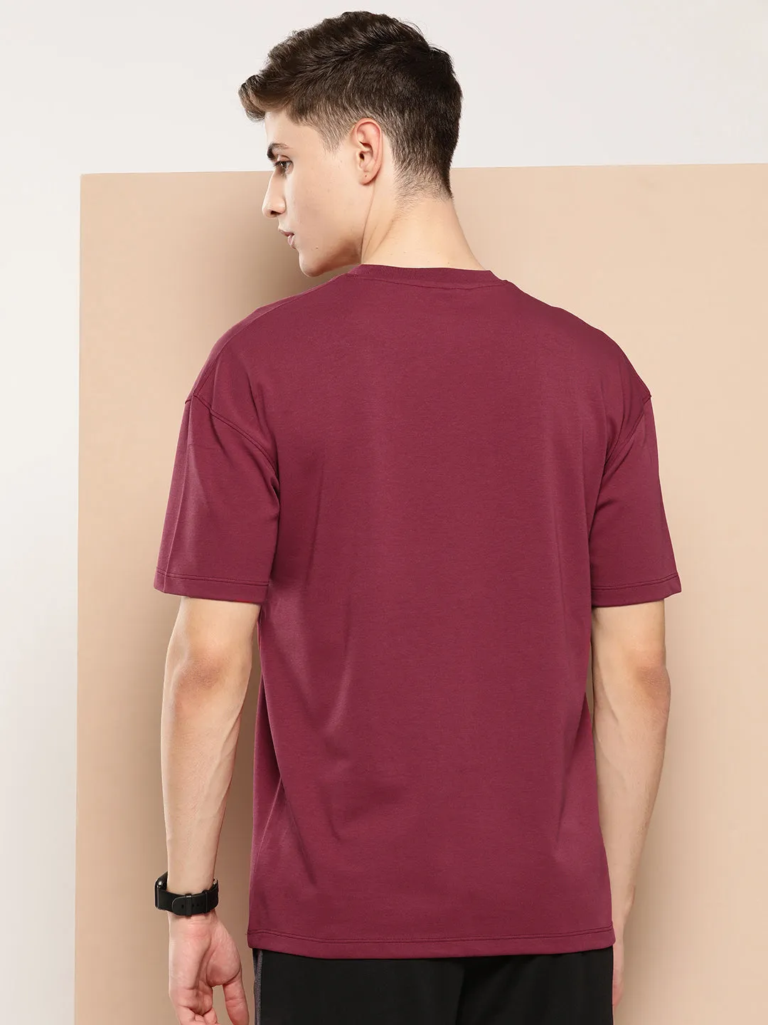Alcis Men Typography Printed Drop-Shoulder Sleeves Dry Tech T-shirt Global Edge PunctureResistant Fabric
