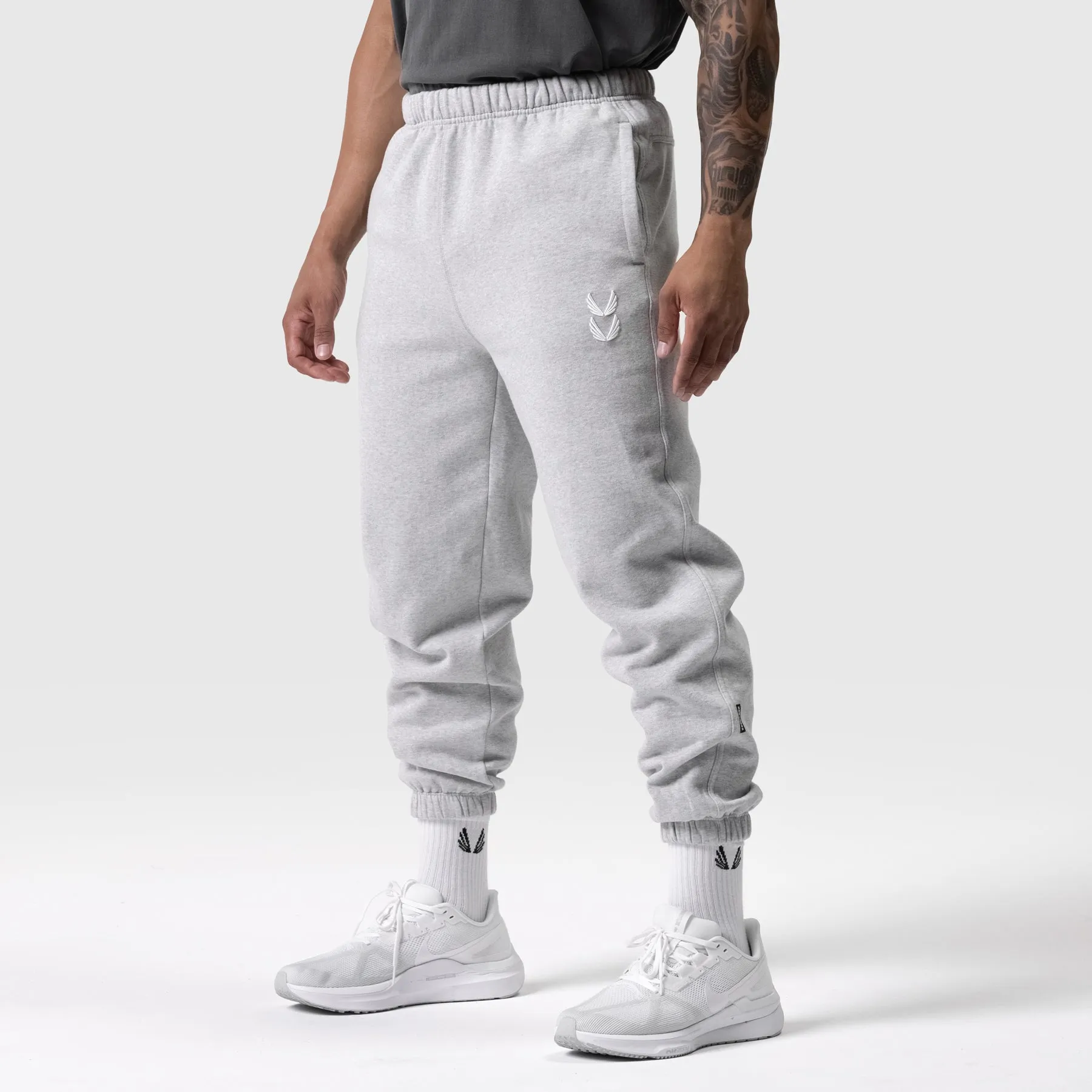 0922. Tech Essential? Sweats - Heather Grey RuggedDurability