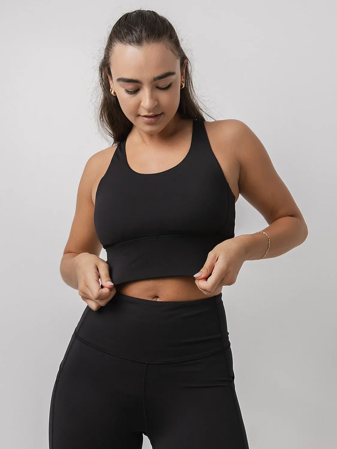 Longline Sports Bra In Black TemperatureRegulating