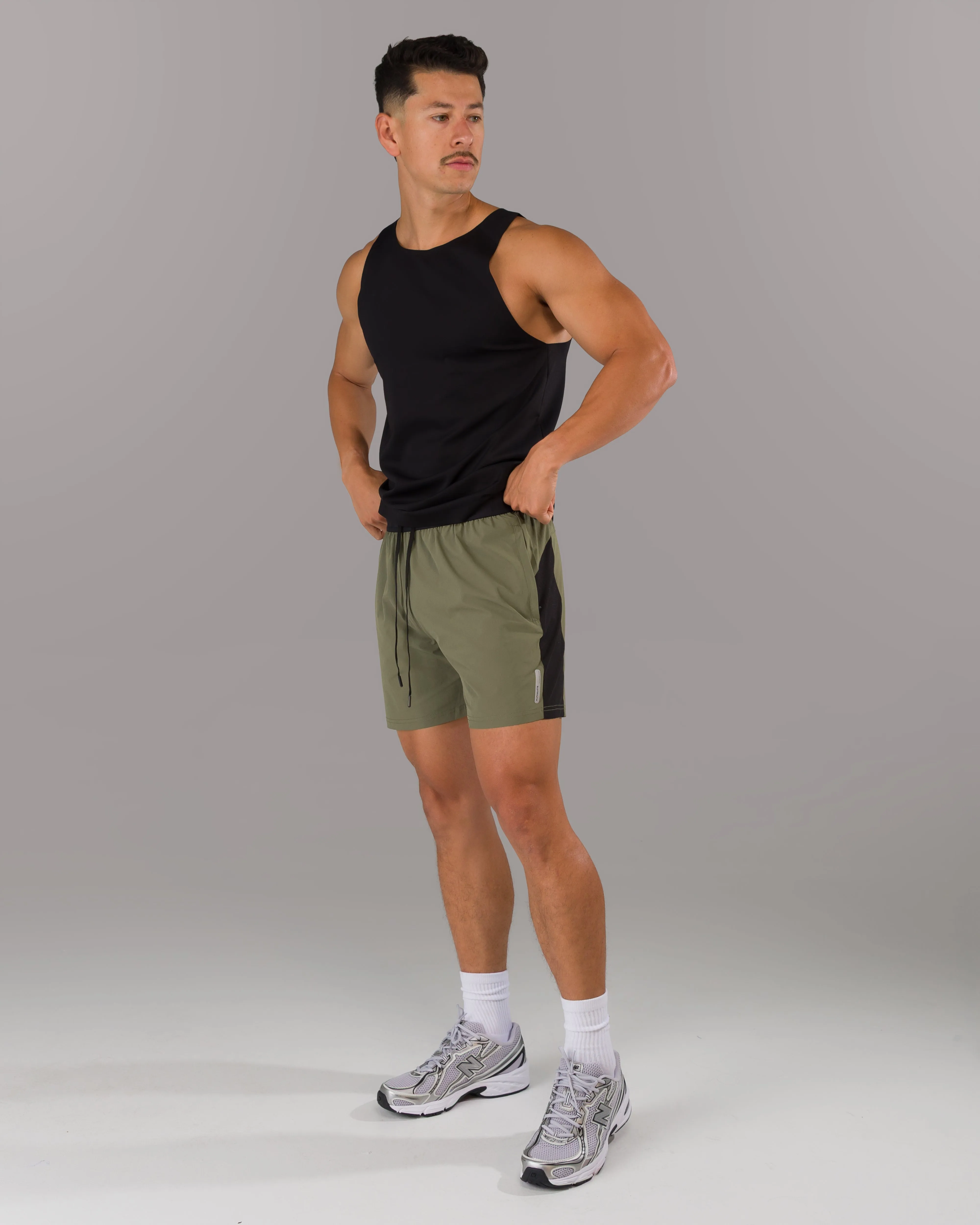 tropical style maternity option Apex Vault Short - Tactical Olive