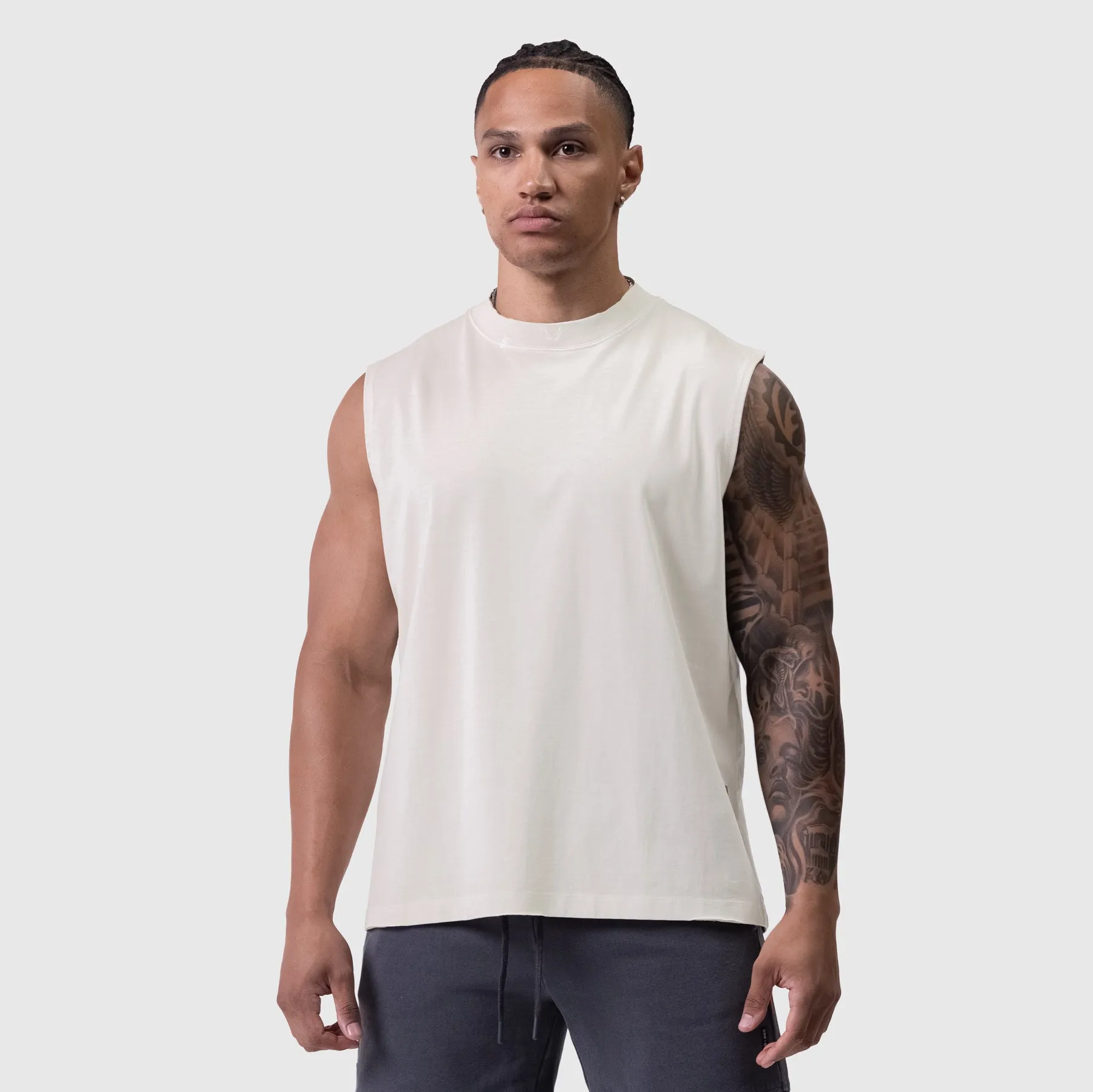 0807. Tech Essential? Relaxed Cutoff - Faded Stone snowfield Soft Brushed Interior