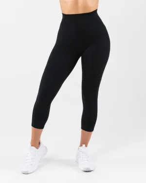 Aura Capri - Black Outdoor Lover Lightweight Material Everyday Use