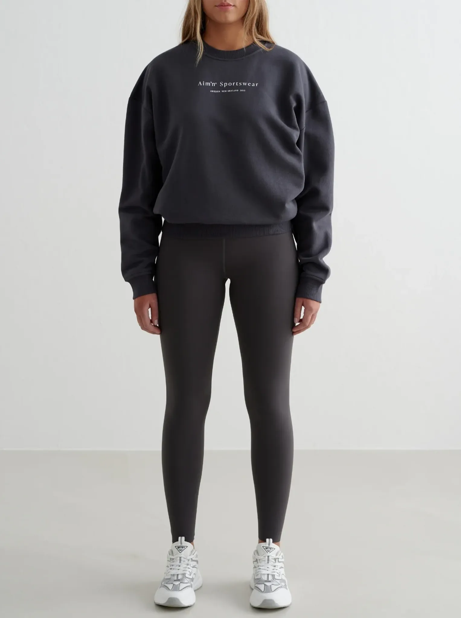 High end feel Ant like Shadow Grey Serif Sweatshirt