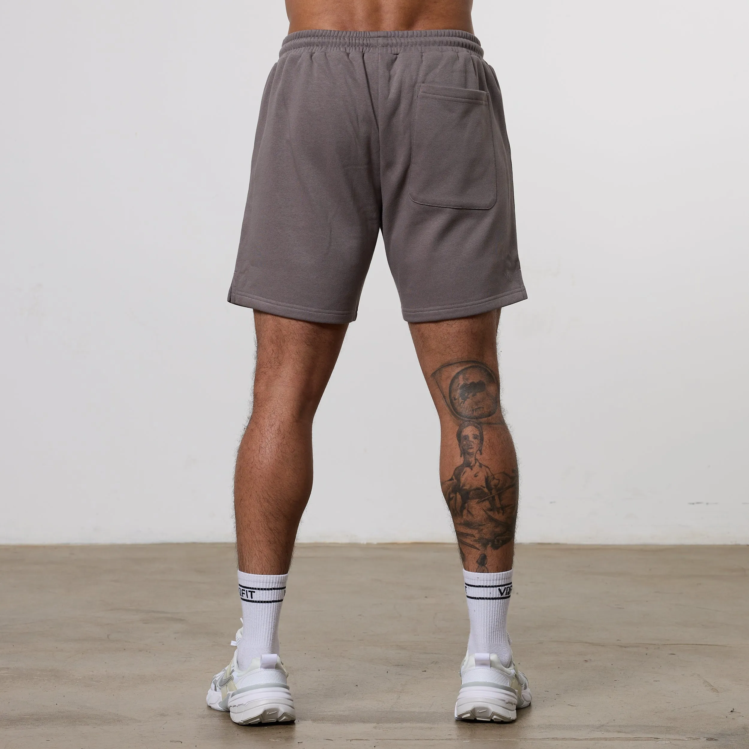 Minimalist Look Warm Look Vanquish Essential Mushroom Regular Fit Shorts