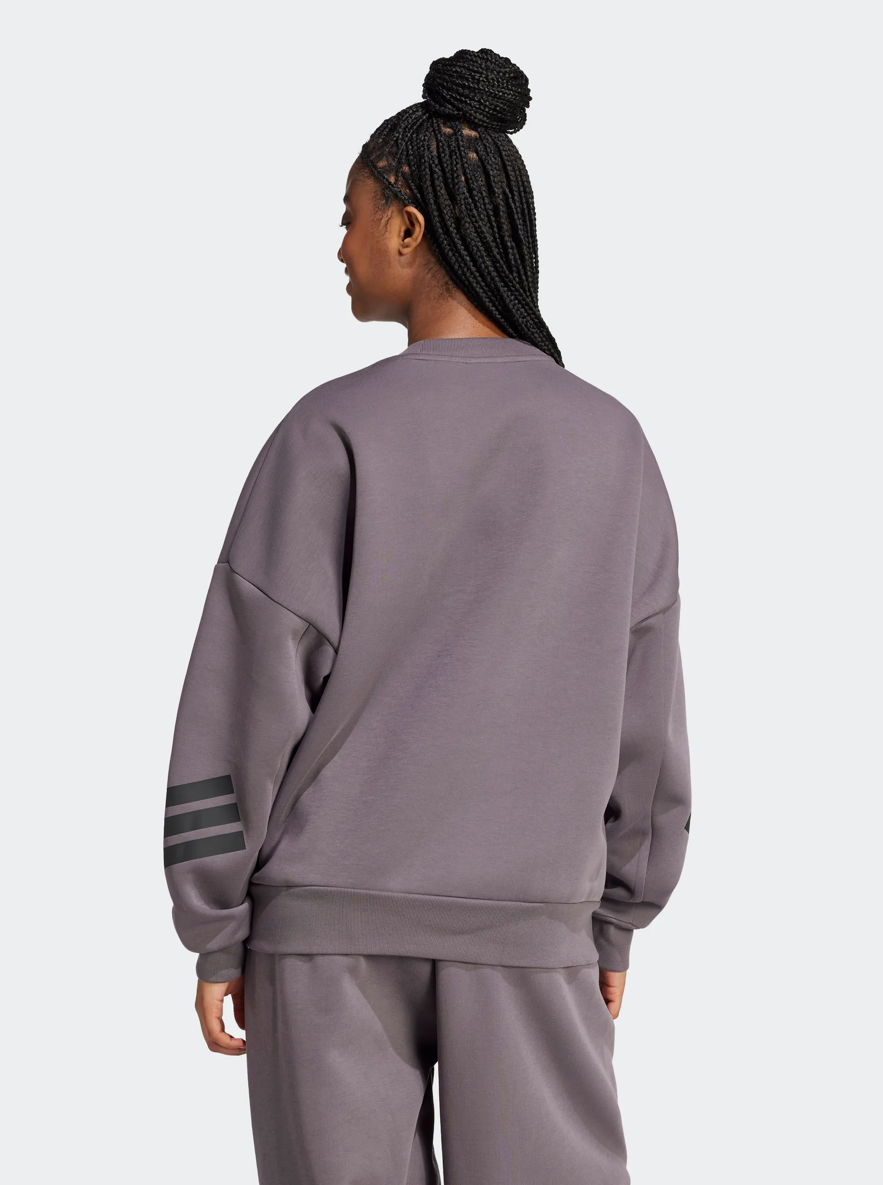 Sporty Edge Asian style Future Icons 3-Stripes Sweatshirt