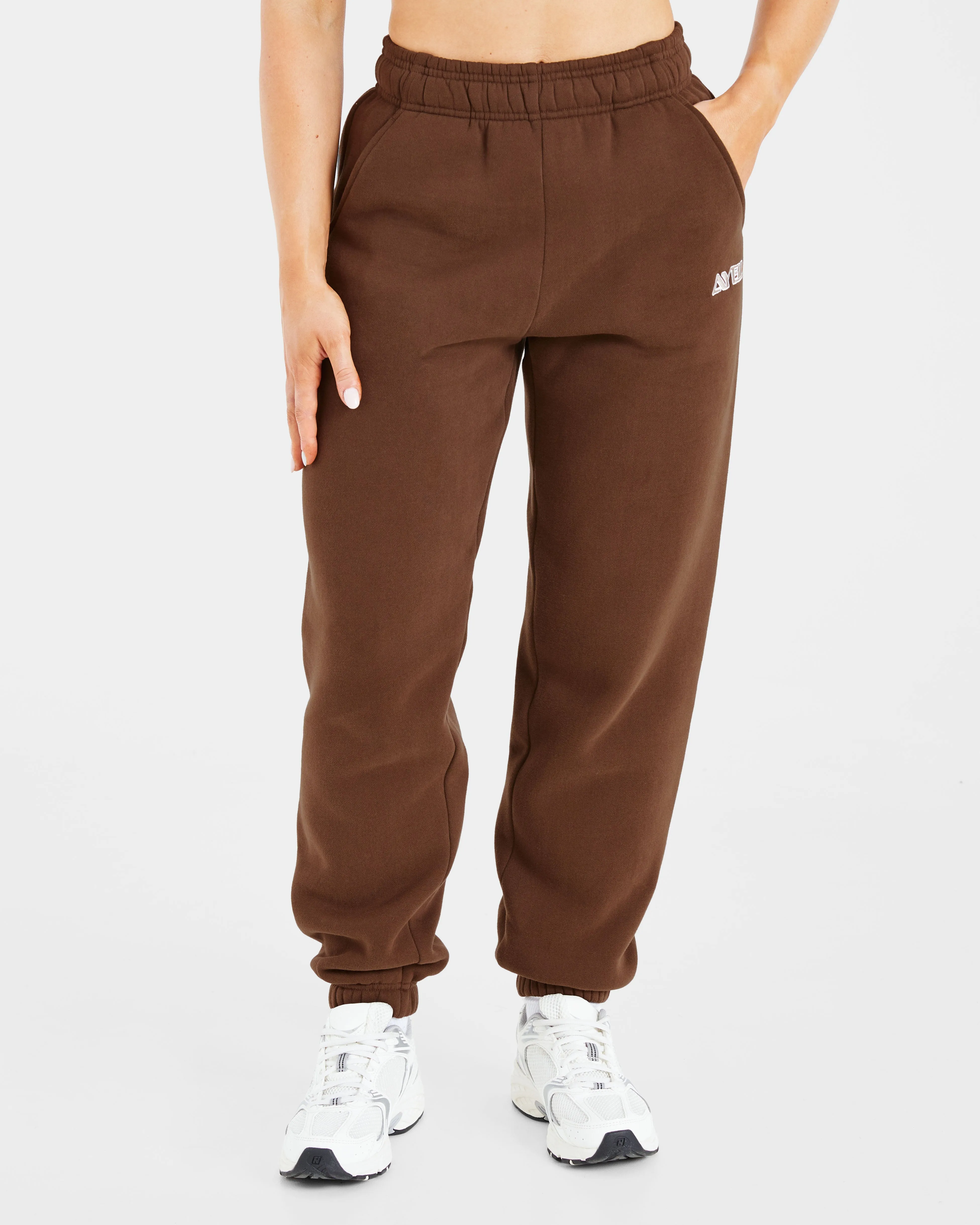 Flexible Fabric Endurance training Retro Embroidered Oversized Joggers - Brown Casual Sports